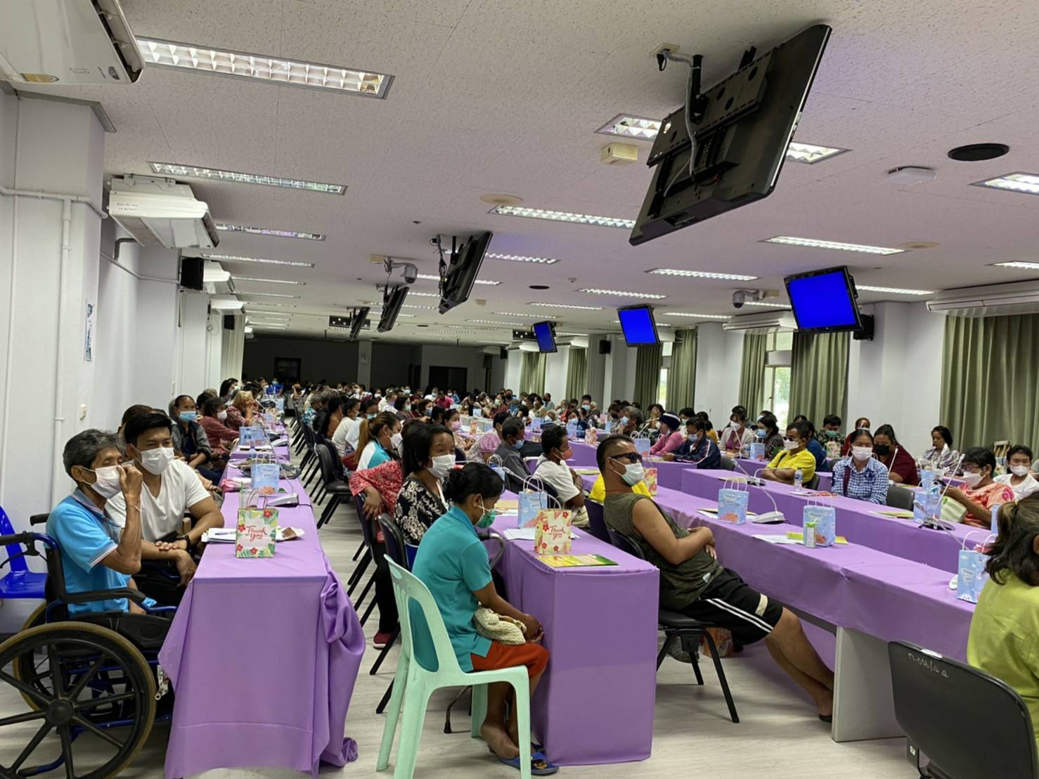 พช.ขอนแก่น : ส่งเสริมความรู้การดำเนินชีวิตตามแนวทางเศรษฐกิจพอเพียง แก่ผู้พิการตามโครงการเสริมสร้างความรู้ความเข้าใจผู้ใช้บริการกองทุนส่งเสริมและพัฒนาคุณภาพชีวิตคนพิการ
