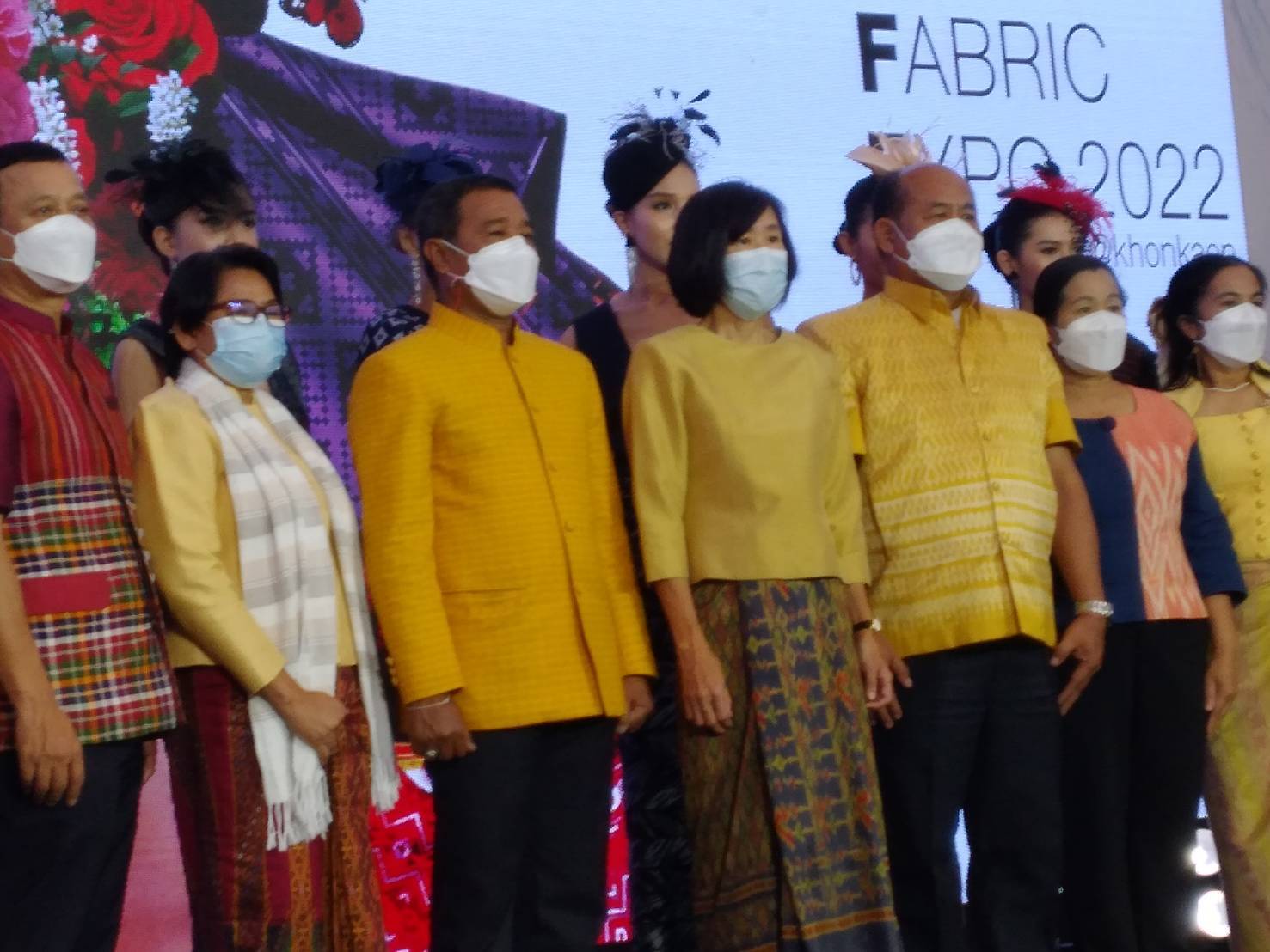พช.ขอนแก่น : ร่วมพิธีเปิดงาน “มหกรรมผ้าทออีสานสู่สากล Thailand Esaan Fabric Expo 2022”@ขอนแก่น