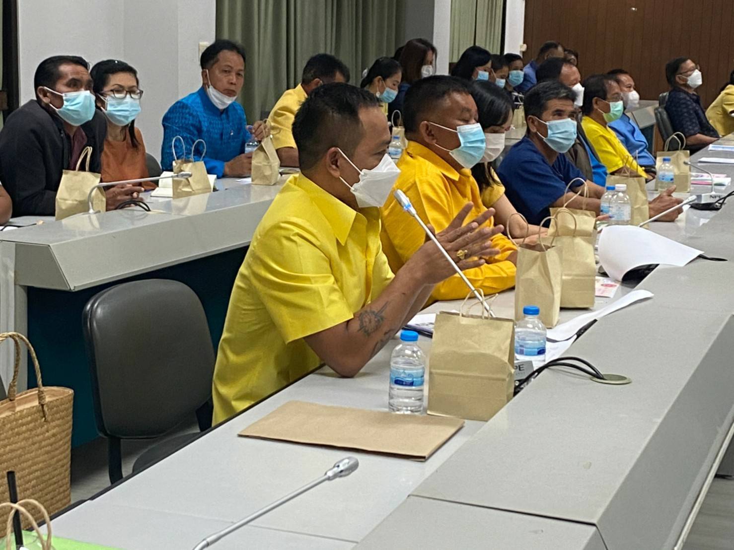 จังหวัดขอนแก่น : ประชุมคณะกรรมการรับรองมาตรฐานการพัฒนาชุมชน จังหวัดขอนแก่น ประจำปี 2565 ตามโครงการส่งเสริมและพัฒนาระบบมาตรฐานการพัฒนาชุมชน ระดับจังหวัด  กิจกรรมที่ ๒ ประเมิน/รับรอง/นำเสนอผลการพัฒนาตามระบบมาตรฐานการพัฒนาชุมชน 