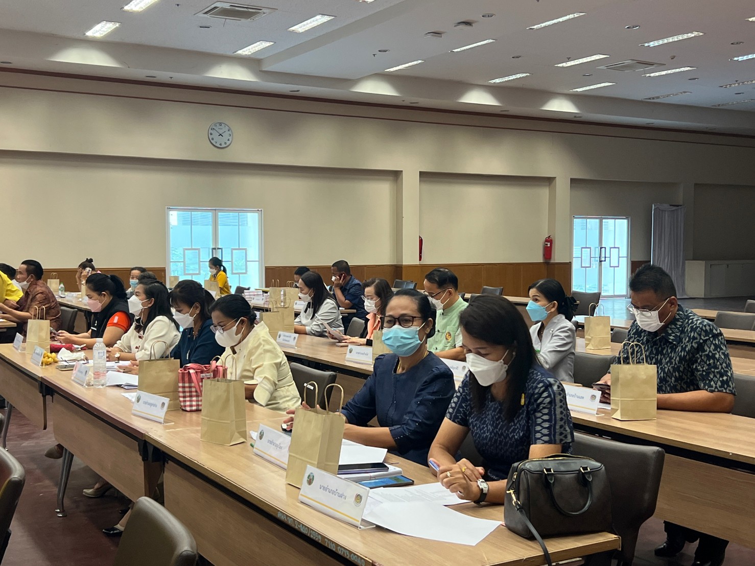 จังหวัดขอนแก่น ประชุมคณะกรรมการบริหารศูนย์อำนวยการขจัดความยากจนและพัฒนาคนทุกช่วงวัยอย่างยั่งยืนตามหลักปรัชญาของเศรษฐกิจพอเพียงจังหวัดขอนแก่น (คจพ.จ.) ครั้งที่ 4/2565