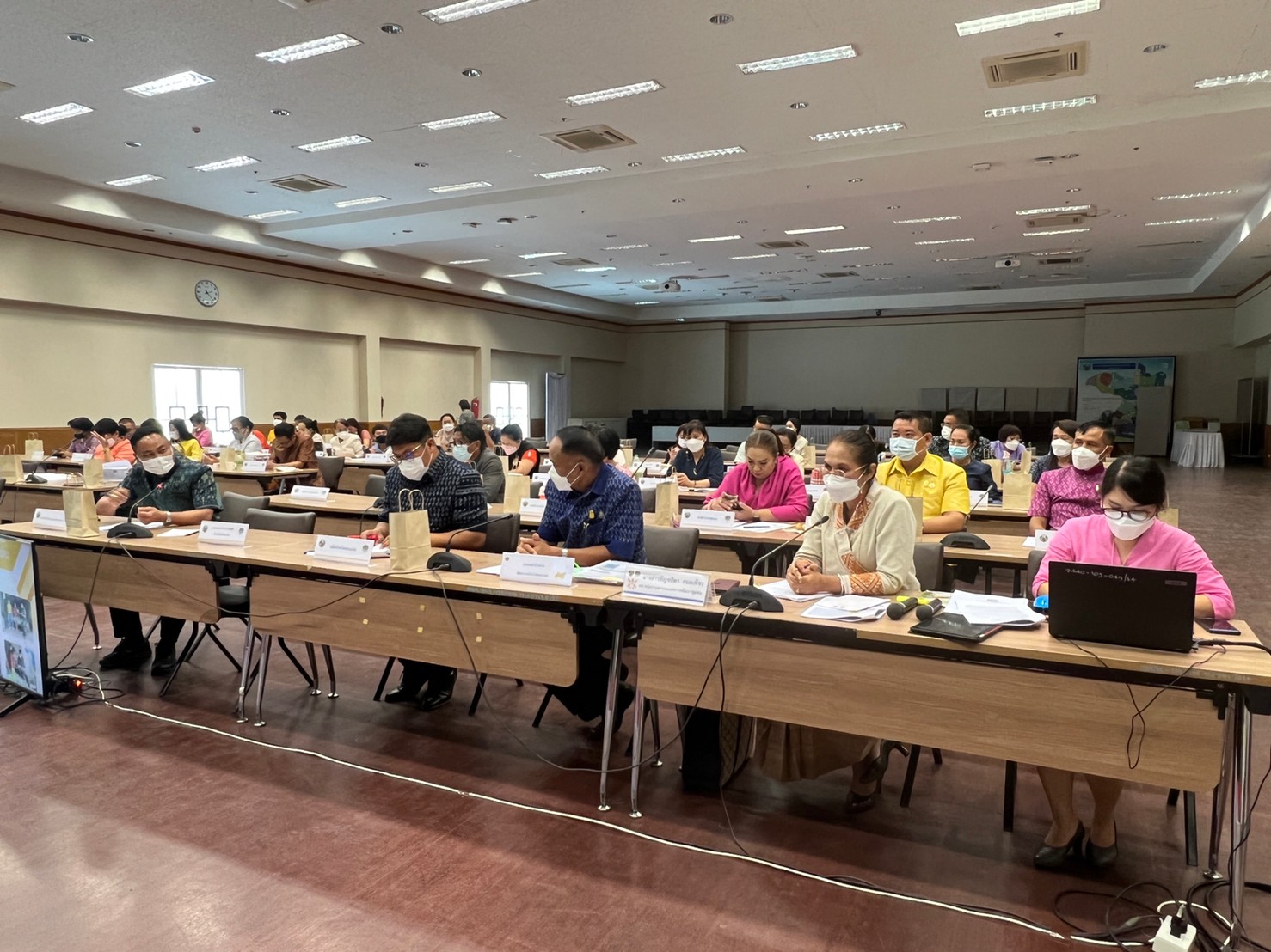 จังหวัดขอนแก่น ประชุมคณะกรรมการบริหารศูนย์อำนวยการขจัดความยากจนและพัฒนาคนทุกช่วงวัยอย่างยั่งยืนตามหลักปรัชญาของเศรษฐกิจพอเพียงจังหวัดขอนแก่น (คจพ.จ.) ครั้งที่ 4/2565