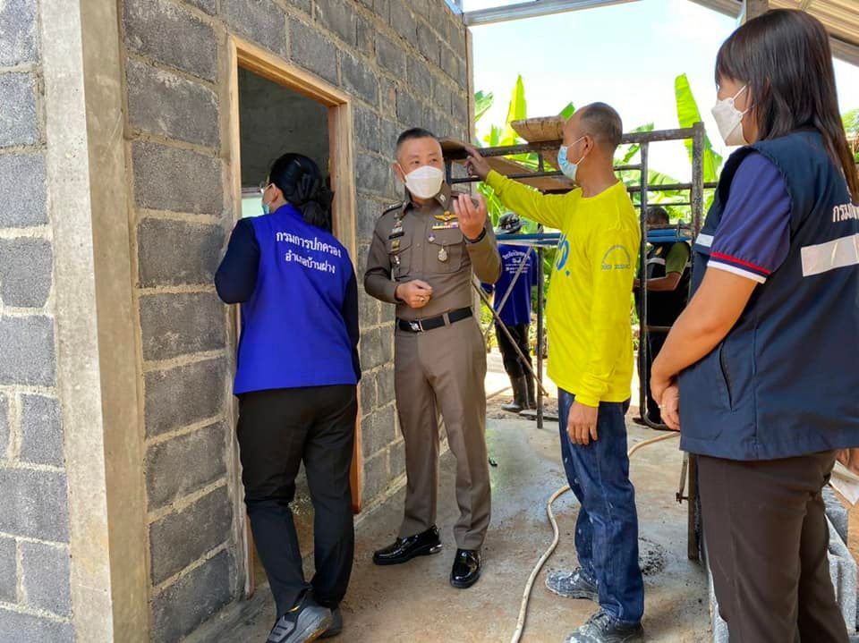 จังหวัดขอนแก่น : อำเภอบ้านฝาง เดินหน้าขจัดความยากจนและพัฒนาคนทุกช่วงวัยอย่างยั่งยืน ตามหลักปรัชญาของเศรษฐกิจพอเพียง ภายใต้ยุทธศาสตร์ “แก่นคูณ เกื้อกูล คนขอนแก่น ไม่ทอดทิ้งกัน