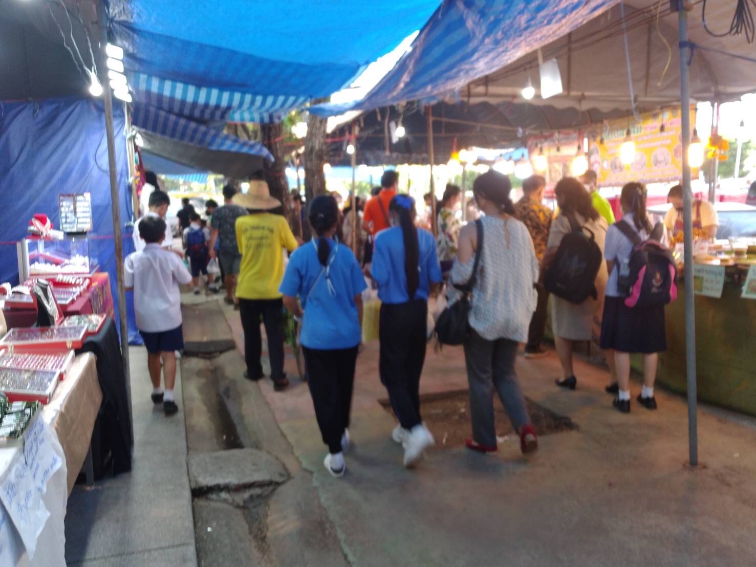 พช.ขอนแก่น ร่วมกับคณะกรรมการเครือข่าย OTOP กำหนดการจัดงาน “OTOP CITY IN KHONKEAN” ครั้งที่ 23 ประจำปี 2565 ภายใต้ชื่องาน “ผลิตภัณฑ์ชุมชน เสริมสร้าง เศรษฐกิจไทย” ระหว่างวันที่ 1 – 7 สิงหาคม 2565 รวม 7 วัน ณ บริเวณสวนรัชดานุสรณ์ อำเภอเมืองขอนแก่น จังหวัดขอนแก่น