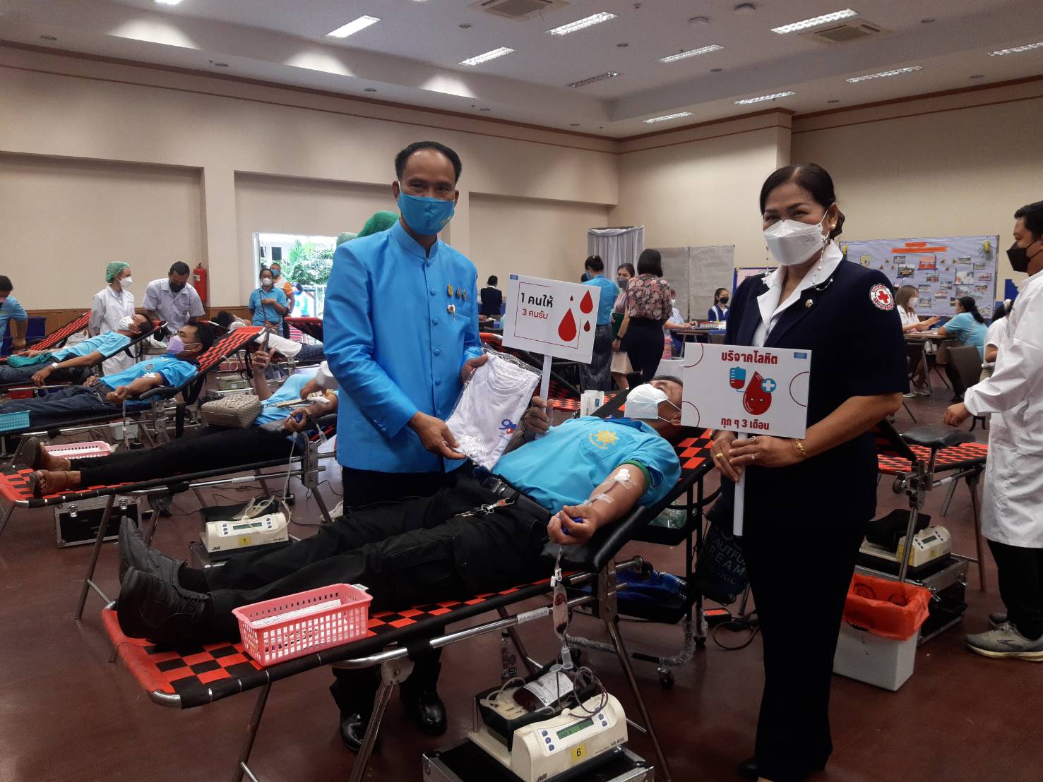 จังหวัดขอนแก่น จัดกิจกรรมบริจาคโลหิต 90 พรรษา 90 ล้านซีซี ถวายราชสดุดี สมเด็จพระนางเจ้าสิริกิติ์ พระบรมราชินีนาถ พระบรมราชชนนี พันปีหลวง เนื่องในโอกาสมหามงคลเฉลิมพระชนมพรรษา 90 พรรษา 12 สิงหาคม 2565