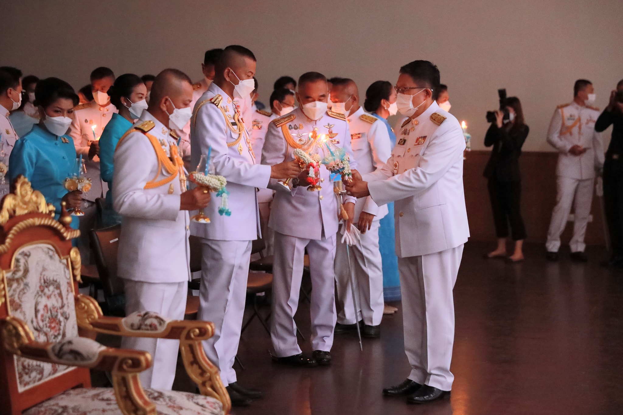 จังหวัดขอนแก่น : พสกนิกรชาวขอนแก่น ร่วมพิธีถวายเครื่องราชสักการะและวางพานพุ่ม พิธีจุดเทียนถวายพระพรชัยมงคล สมเด็จพระนางเจ้าสิริกิติ์ พระบรมราชินีนาถ พระบรมราชชนนีพันปีหลวง เนื่องในโอกาสวันเฉลิมพระชนมพรรษา 12 สิงหาคม 2565