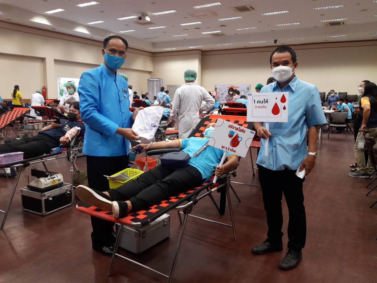จังหวัดขอนแก่น จัดกิจกรรมบริจาคโลหิต 90 พรรษา 90 ล้านซีซี ถวายราชสดุดี สมเด็จพระนางเจ้าสิริกิติ์ พระบรมราชินีนาถ พระบรมราชชนนี พันปีหลวง เนื่องในโอกาสมหามงคลเฉลิมพระชนมพรรษา 90 พรรษา 12 สิงหาคม 2565