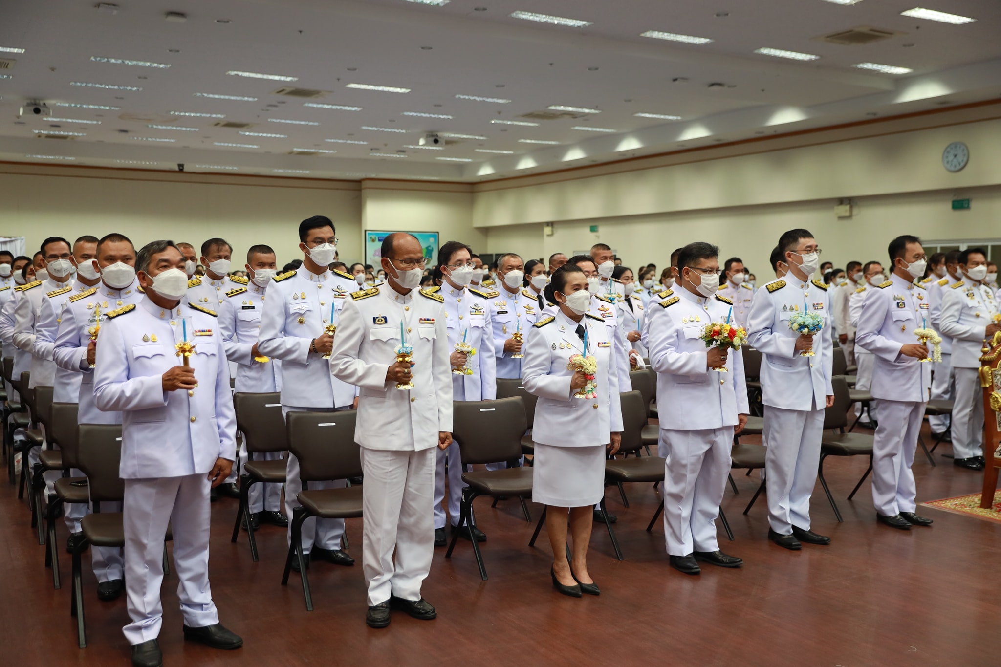 จังหวัดขอนแก่น : พสกนิกรชาวขอนแก่น ร่วมพิธีถวายเครื่องราชสักการะและวางพานพุ่ม พิธีจุดเทียนถวายพระพรชัยมงคล สมเด็จพระนางเจ้าสิริกิติ์ พระบรมราชินีนาถ พระบรมราชชนนีพันปีหลวง เนื่องในโอกาสวันเฉลิมพระชนมพรรษา 12 สิงหาคม 2565