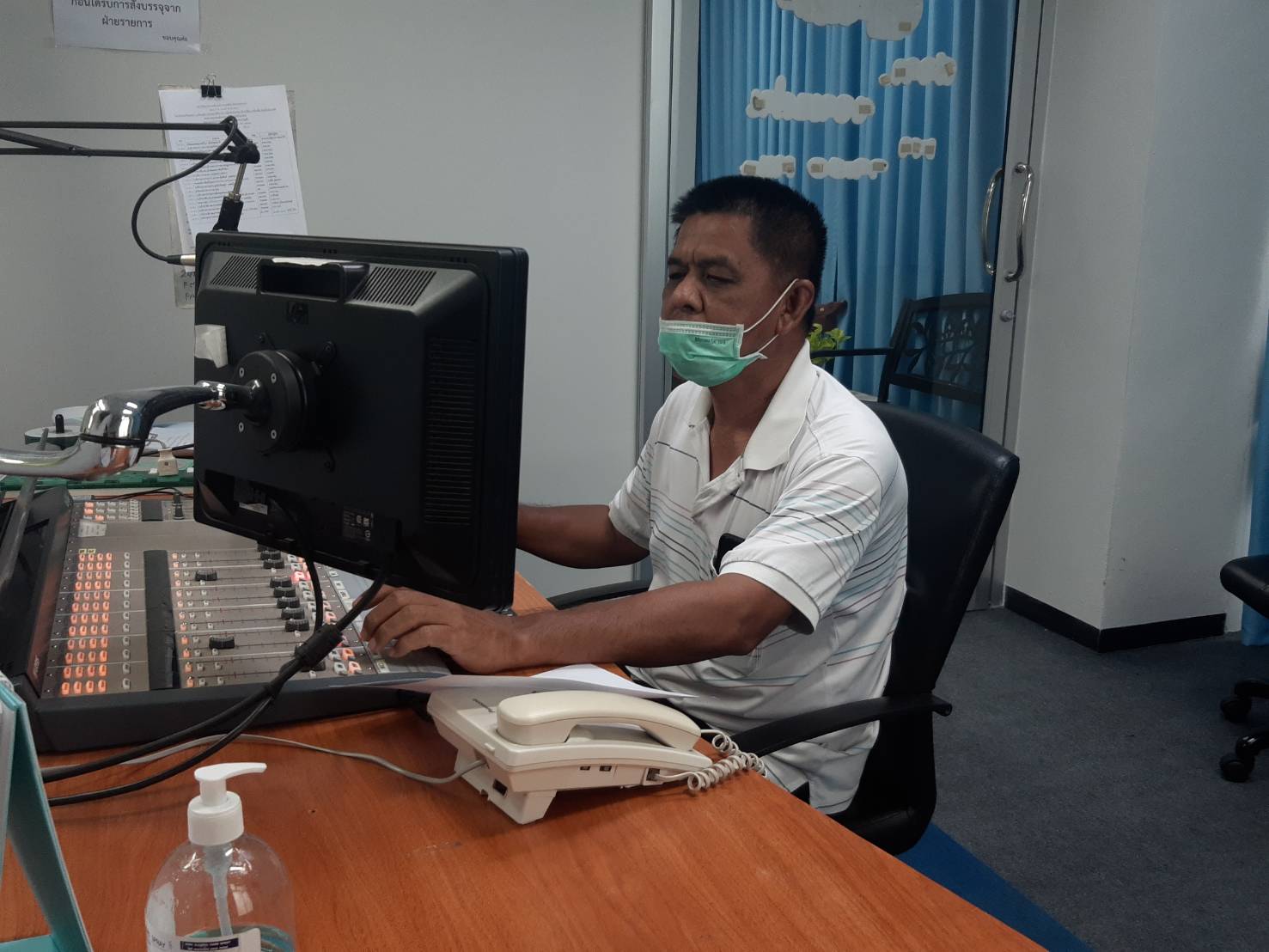 พช.ขอนแก่น :ร่วมจัดรายการวิทยุกระจายเสียง จังหวัดขอนแก่น “รอบรั้วชุมชน…คน พช.”เพื่อประชาสัมพันธ์กิจกรรมงานพัฒนาชุมชน