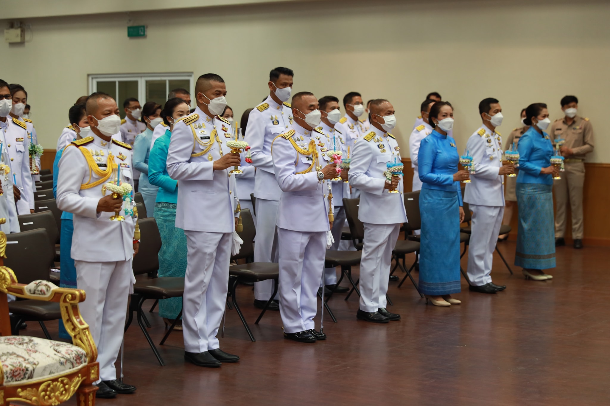 จังหวัดขอนแก่น : พสกนิกรชาวขอนแก่น ร่วมพิธีถวายเครื่องราชสักการะและวางพานพุ่ม พิธีจุดเทียนถวายพระพรชัยมงคล สมเด็จพระนางเจ้าสิริกิติ์ พระบรมราชินีนาถ พระบรมราชชนนีพันปีหลวง เนื่องในโอกาสวันเฉลิมพระชนมพรรษา 12 สิงหาคม 2565