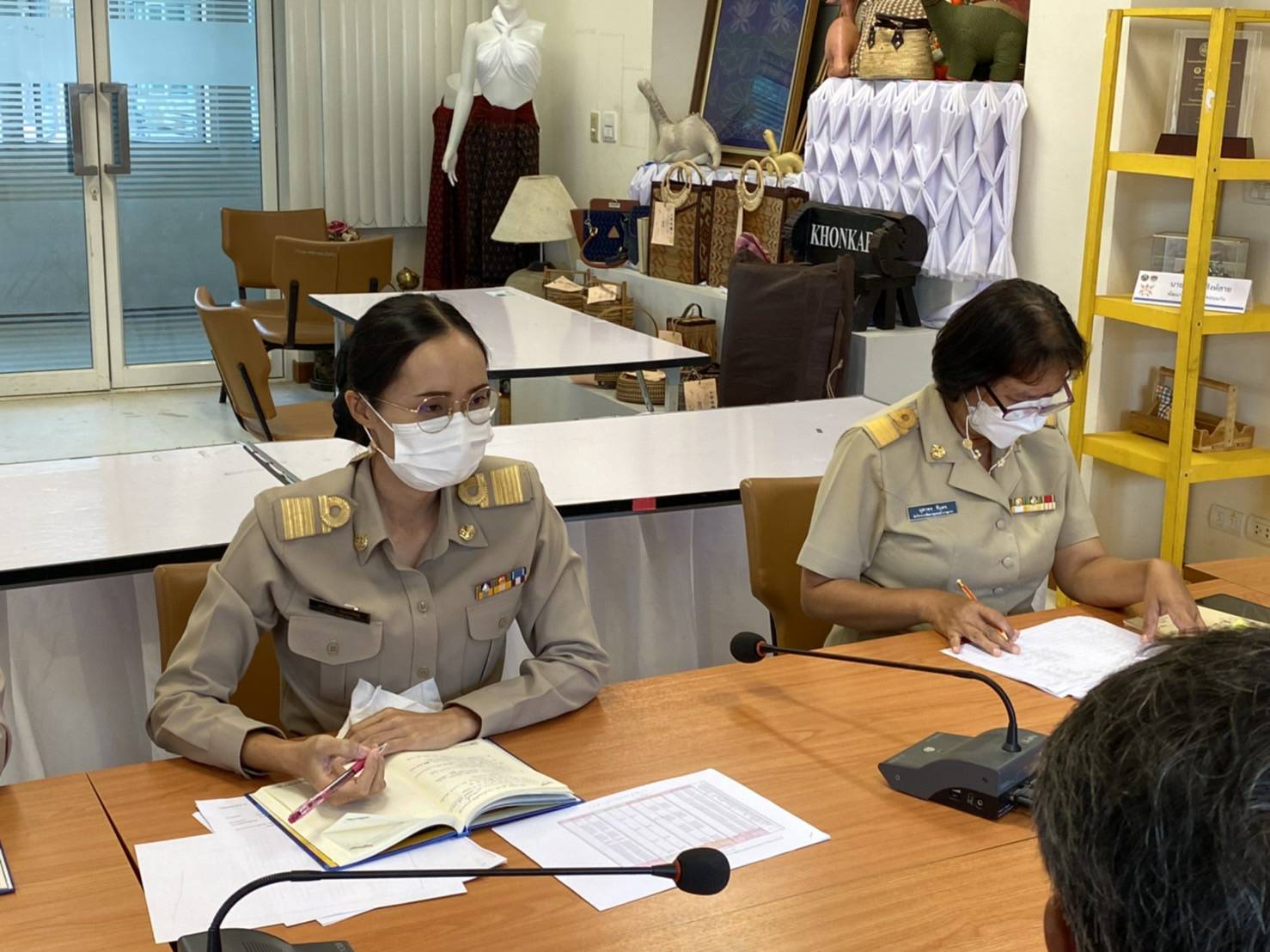 พช.ขอนแก่น : ติวเข้มเจ้าหน้าที่พัฒนาชุมชน เพื่อขับเคลื่อนงานพัฒนาชุมชนและภารกิจที่ผู้บังคับบัญชามอบหมายอย่างต่อเนื่อง
