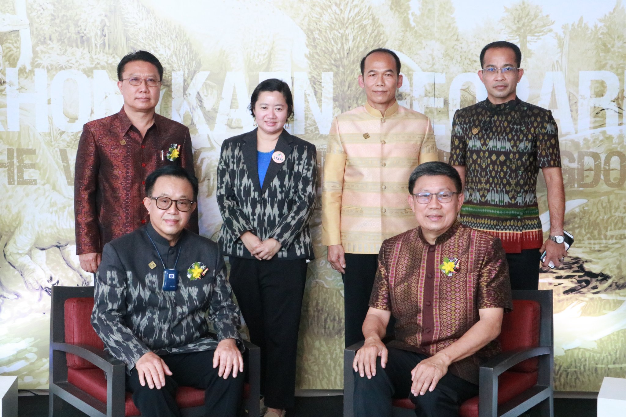 พช.ขอนแก่น : ร่วมกิจกรรมการประกวดผ้าไหมมัดหมี่ลายอัตลักษณ์อุทยานธรณีขอนแก่นฯ