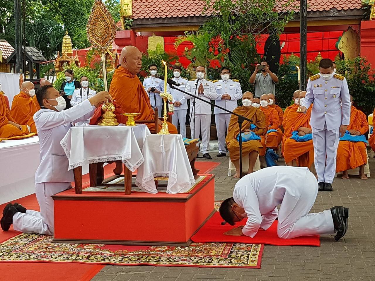 จังหวัดขอนแก่น : ” ผู้ว่าราชการจังหวัดขอนแก่น” เป็นประธานทำบุญตักบาตร พระสงฆ์ เพื่อถวายเป็นพระราชกุศล เนื่องในโอกาสวันเฉลิมพระชนมพรรษา 90 พรรษา 12 สิงหาคม 2565 สมเด็จพระนางเจ้าสิริกิติ์ พระบรมราชินีนาถ พระบรมราชชนนีพันปีหลวง 12 สิงหาคม 2565