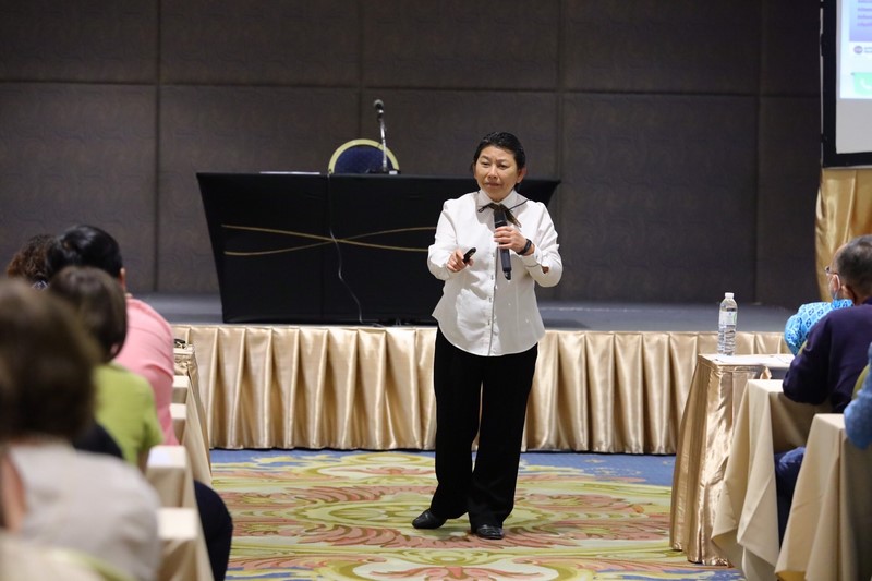 จังหวัดขอนแก่น :  ร่วมประชุมขับเคลื่อนการดำเนินงาน Trader ระดับจังหวัดและระดับประเทศ “หนุน OTOP TRADER เป็นศูนย์กลางจำหน่ายสินค้า OTOP คุณภาพ เพิ่มช่องทางการตลาด สร้างรายได้ให้ชุมชน”