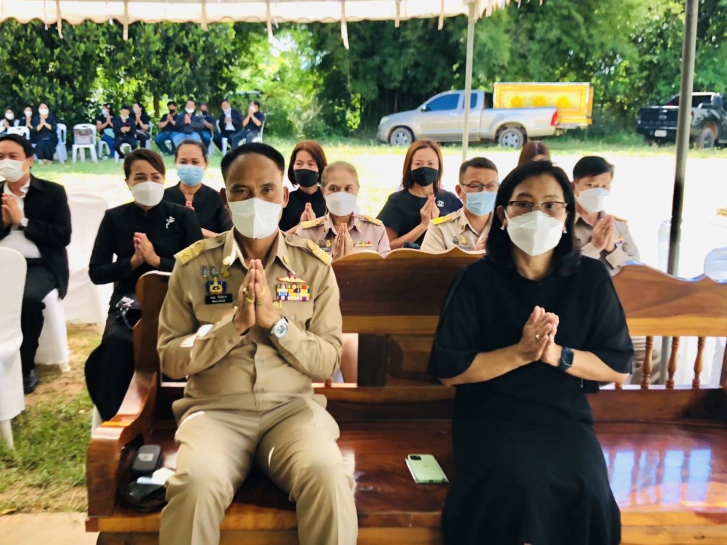 จังหวัดขอนแก่น : รองผู้ว่าราชการจังหวัดขอนแก่น (นายสุเทพ  มณีโชต) เป็นประธานฌาปนกิจศพคุณแม่บัวลอน ซุยกระเดื่อง  มารดาของนางสาวณิชนันทน์ ซุยกระเดื่อง นักวิชาการพัฒนาชุมชนชำนาญการ  สำนักงานพัฒนาชุมชนอำเภอบ้านฝาง