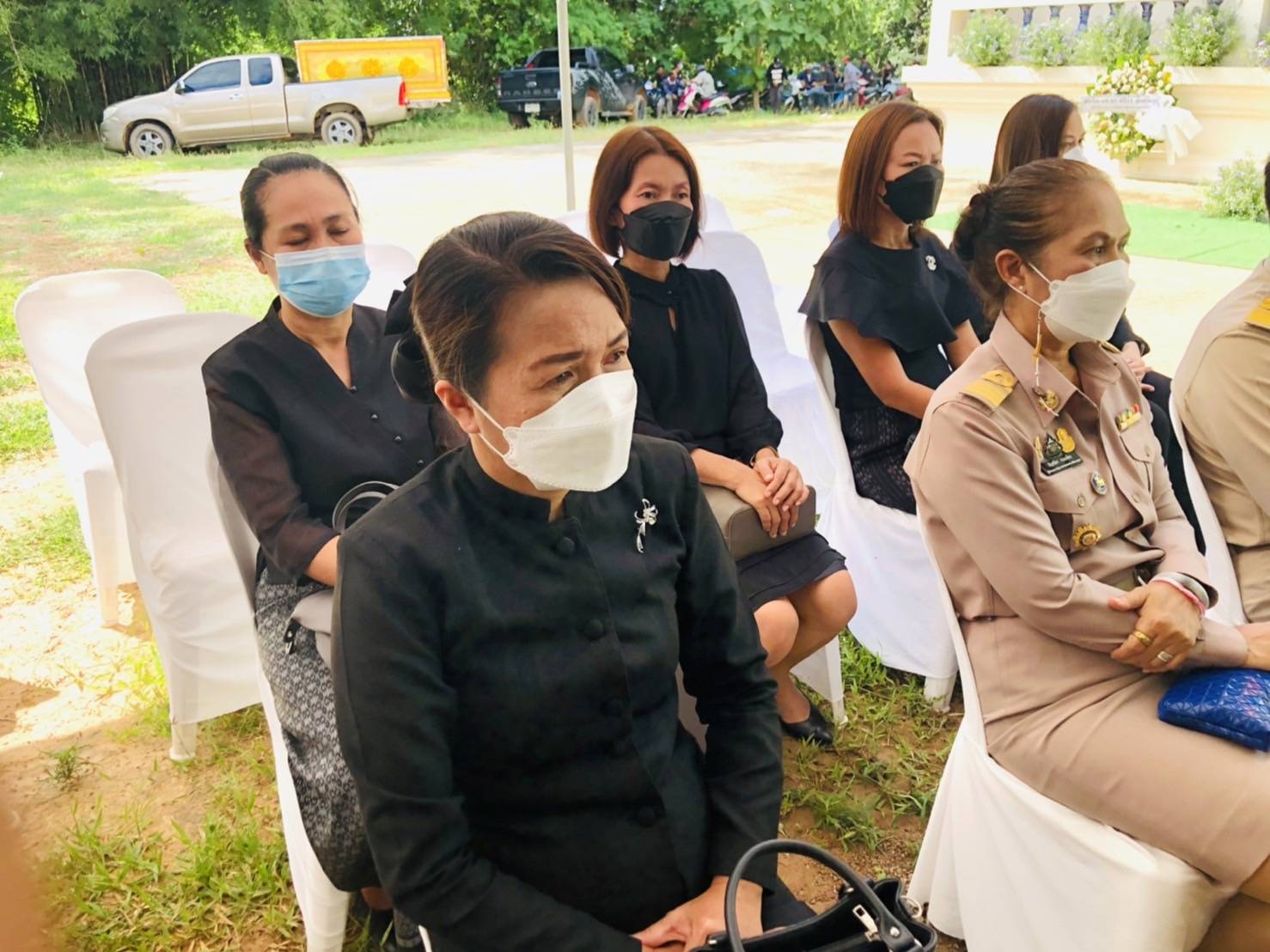 จังหวัดขอนแก่น : รองผู้ว่าราชการจังหวัดขอนแก่น (นายสุเทพ  มณีโชต) เป็นประธานฌาปนกิจศพคุณแม่บัวลอน ซุยกระเดื่อง  มารดาของนางสาวณิชนันทน์ ซุยกระเดื่อง นักวิชาการพัฒนาชุมชนชำนาญการ  สำนักงานพัฒนาชุมชนอำเภอบ้านฝาง