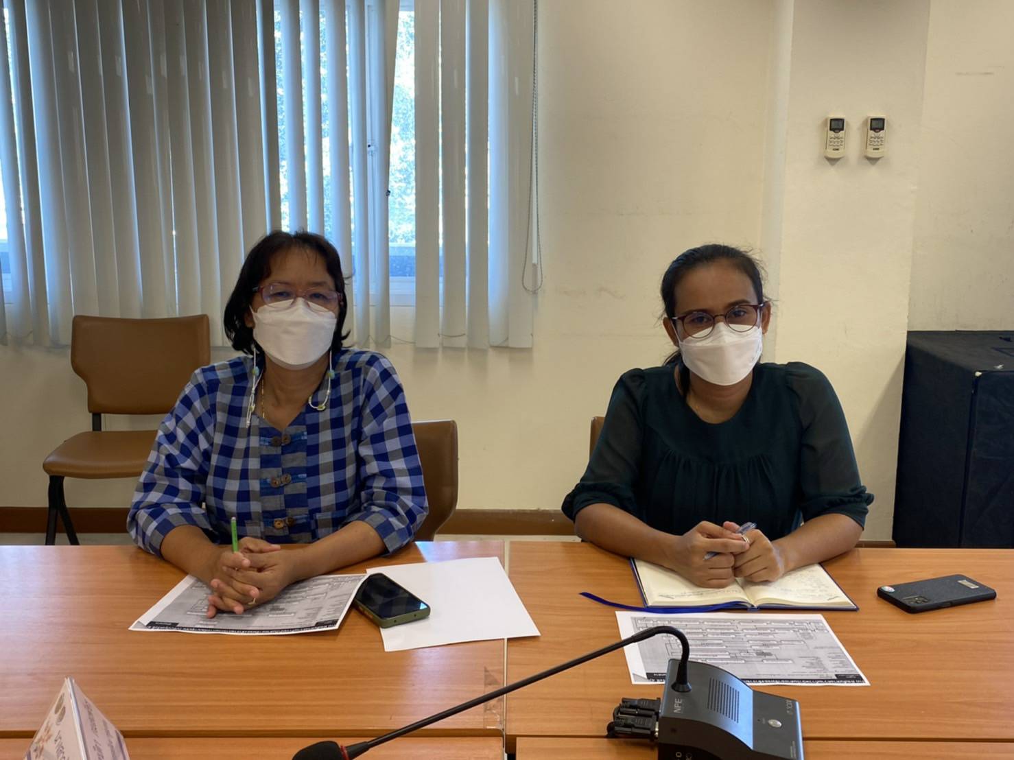 พช.ขอนแก่น ร่วมรับฟังการประชุมชี้แจงรายละเอียดและทำความเข้าใจประกาศกรมการพัฒนาชุมชน เรื่อง การกำหนดเส้นทางความก้าวหน้าในสายอาชีพของข้าราชการ กรมการพัฒนาชุมชน (ปรับปรุงครั้งที่ ๔)