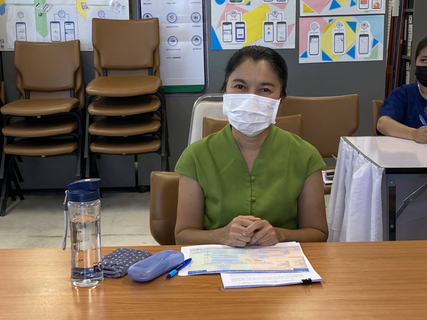 พช.ขอนแก่น ร่วมรับฟังการประชุมชี้แจงรายละเอียดและทำความเข้าใจประกาศกรมการพัฒนาชุมชน เรื่อง การกำหนดเส้นทางความก้าวหน้าในสายอาชีพของข้าราชการ กรมการพัฒนาชุมชน (ปรับปรุงครั้งที่ ๔)