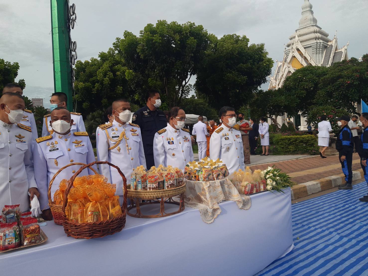 จังหวัดขอนแก่น : ” ผู้ว่าราชการจังหวัดขอนแก่น” เป็นประธานทำบุญตักบาตร พระสงฆ์ เพื่อถวายเป็นพระราชกุศล เนื่องในโอกาสวันเฉลิมพระชนมพรรษา 90 พรรษา 12 สิงหาคม 2565 สมเด็จพระนางเจ้าสิริกิติ์ พระบรมราชินีนาถ พระบรมราชชนนีพันปีหลวง 12 สิงหาคม 2565