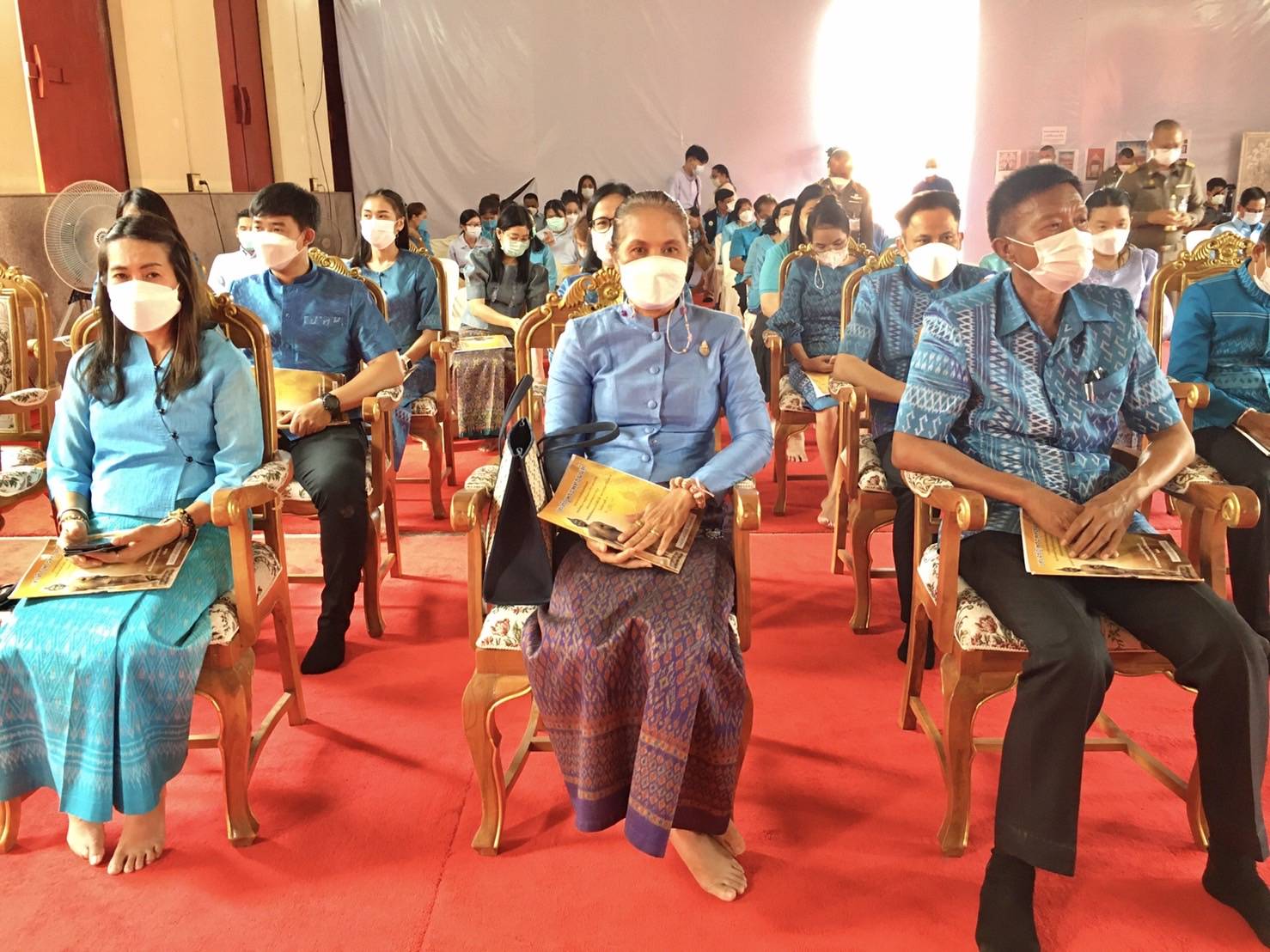 พช.ขอนแก่น : ร่วมพิธีเจริญพระพุทธมนต์ถวายเป็นพระราชกุศลแด่สมเด็จพระนางเจ้าสิริกิติ์ พระบรมราชินีนาถ พระบรมราชชนนีพันปีหลวง เนื่องในโอกาสมหามงคลเฉลิมพระชนมพรรษา 90 พรรษา 12 สิงหาคม 2565