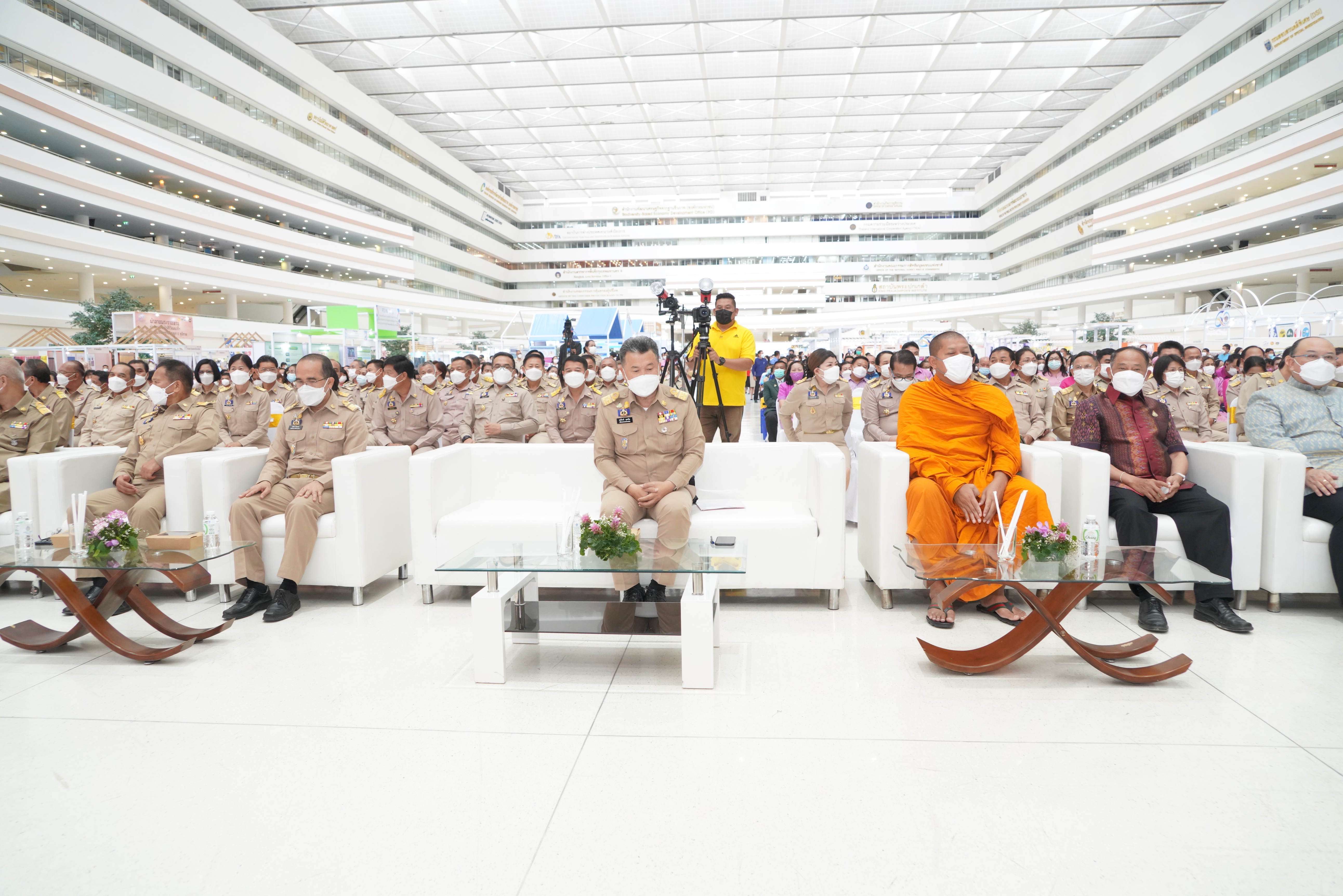 พช. ขอนแก่น : ร่วมงานวันพัฒนาชุมชน ครั้งที่ 11(CD DAY 2022) “กรมการพัฒนาชุมชนก้าวสู่ปีที่ 60 ชูหลักปรัชญาของเศรษฐกิจพอเพียง สร้างแรงบันดาลใจในการขับเคลื่อนชุมชน”