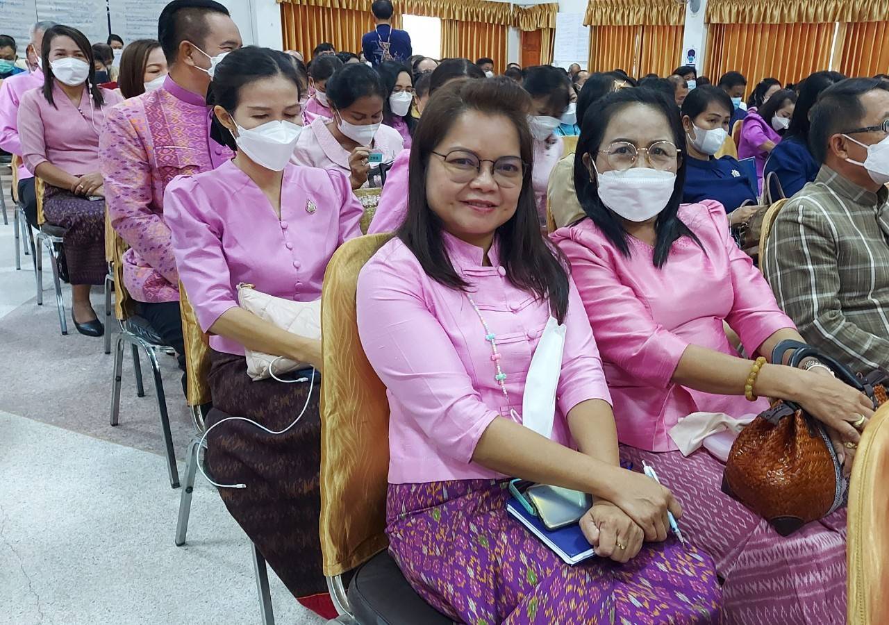 พช.ขอนแก่น : ร่วมประชุมเชิงปฏิบัติการตรวจติดตามผลการดำเนินงานของหน่วยรับตรวจ รายไตรมาส ครั้งที่ 4/2565 จุดที่ 6 ภาคตะวันออกเฉียงเหนือ (เขตตรวจราชการที่ 10, 11 และ 12) วันที่ 2 ณ ศูนย์ศึกษาและพัฒนาชุมชนอุดรธานี ตำบลบ้านธาตุ อำเภอเพ็ญ จังหวัดอุดรธานี