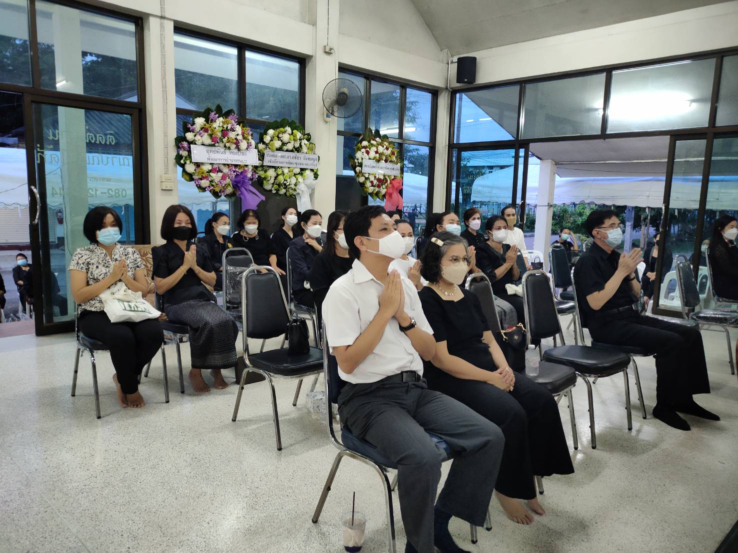 พช.ขอนแก่น : ร่วมเป็นเจ้าภาพสวดพระอภิธรรมศพ คุณสุขุม ขวัญยืน  สามีของนางลาภมณี ขวัญยืน เจ้าพนักงานพัฒนาชุมชนชำนาญงาน  สำนักงานพัฒนาชุมชนอำเภอเมืองขอนแก่น