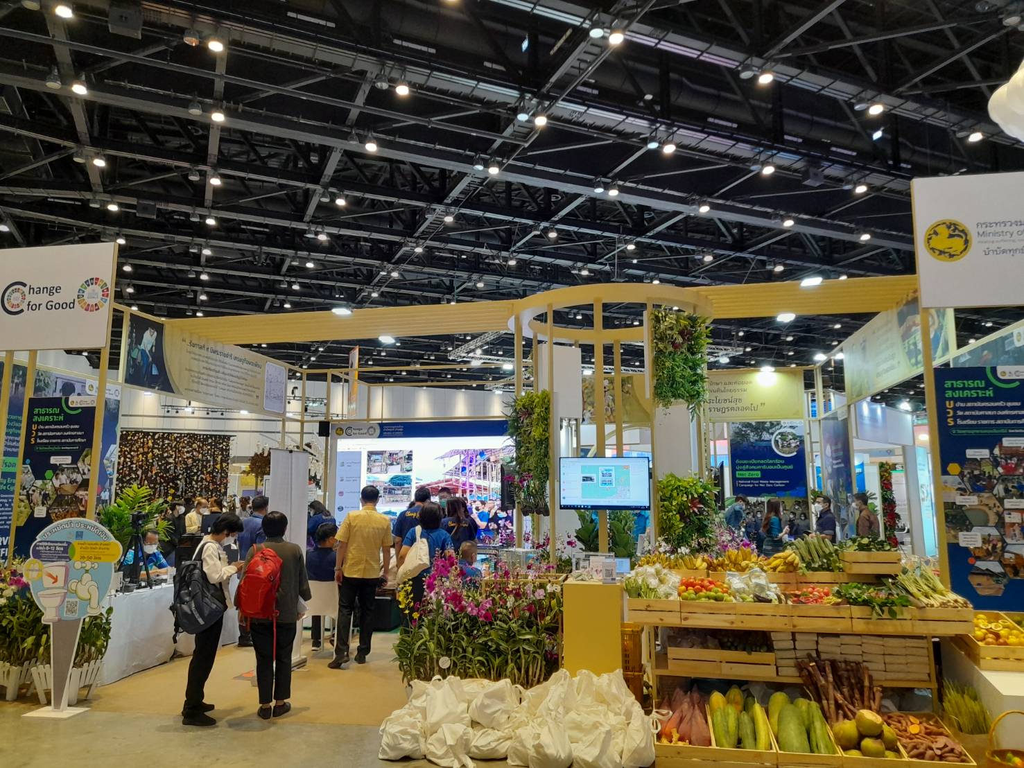 พช.ขอนแก่น : ร่วมพิธีเปิดงาน Sustainability Expo 2022 (SX 2022) มหกรรมความยั่งยืนที่ยิ่งใหญ่ที่สุดในอาเซียน ในแนวคิด “พอเพียง ยั่งยืน เพื่อโลก” (Sufficiency for Sustainability) สร้างสมดุลที่ดีเพื่อโลกที่ดีกว่า