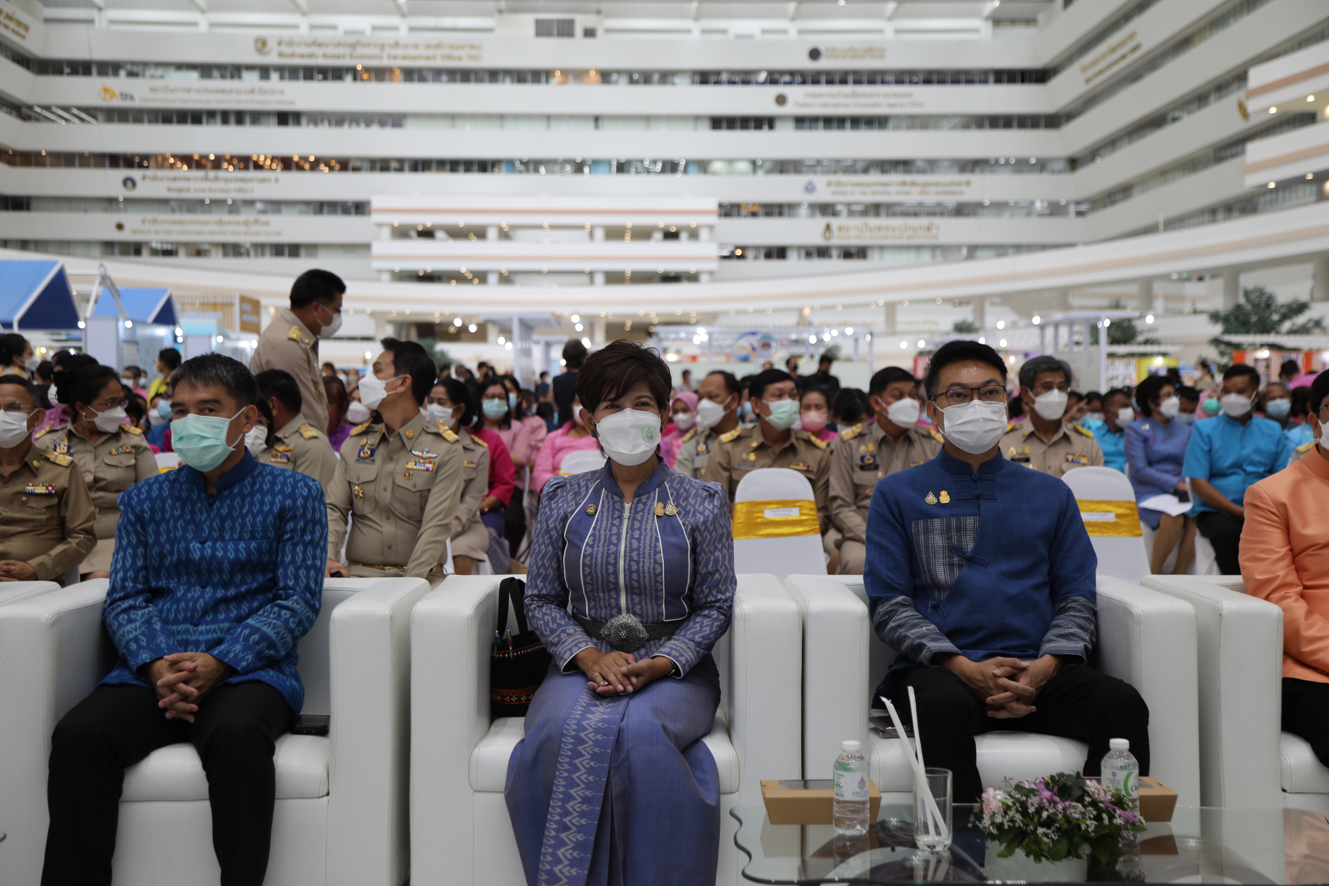 พช. ขอนแก่น : ร่วมงานวันพัฒนาชุมชน ครั้งที่ 11(CD DAY 2022) “กรมการพัฒนาชุมชนก้าวสู่ปีที่ 60 ชูหลักปรัชญาของเศรษฐกิจพอเพียง สร้างแรงบันดาลใจในการขับเคลื่อนชุมชน”