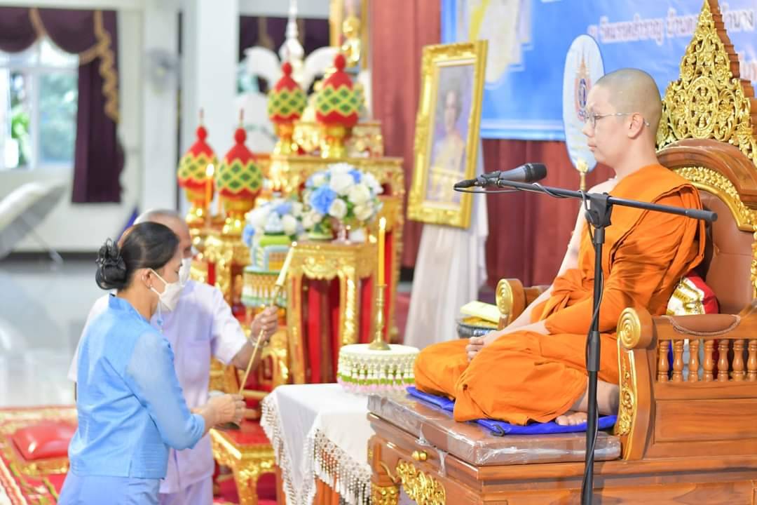 พช. ขอนแก่น : จัดพิธีฟังเทศน์บทพระธรรมเทศนาเฉลิมพระธรรมบารมีใน “อุภินนมัตจรกถา” เฉลิมพระธรรมบารมีสมเด็จพระนางเจ้าสิริกิติ์ พระบรมราชินีนาถ พระบรมราชชนนีพันปีหลวง ทุกวันพระตลอดปี 2565