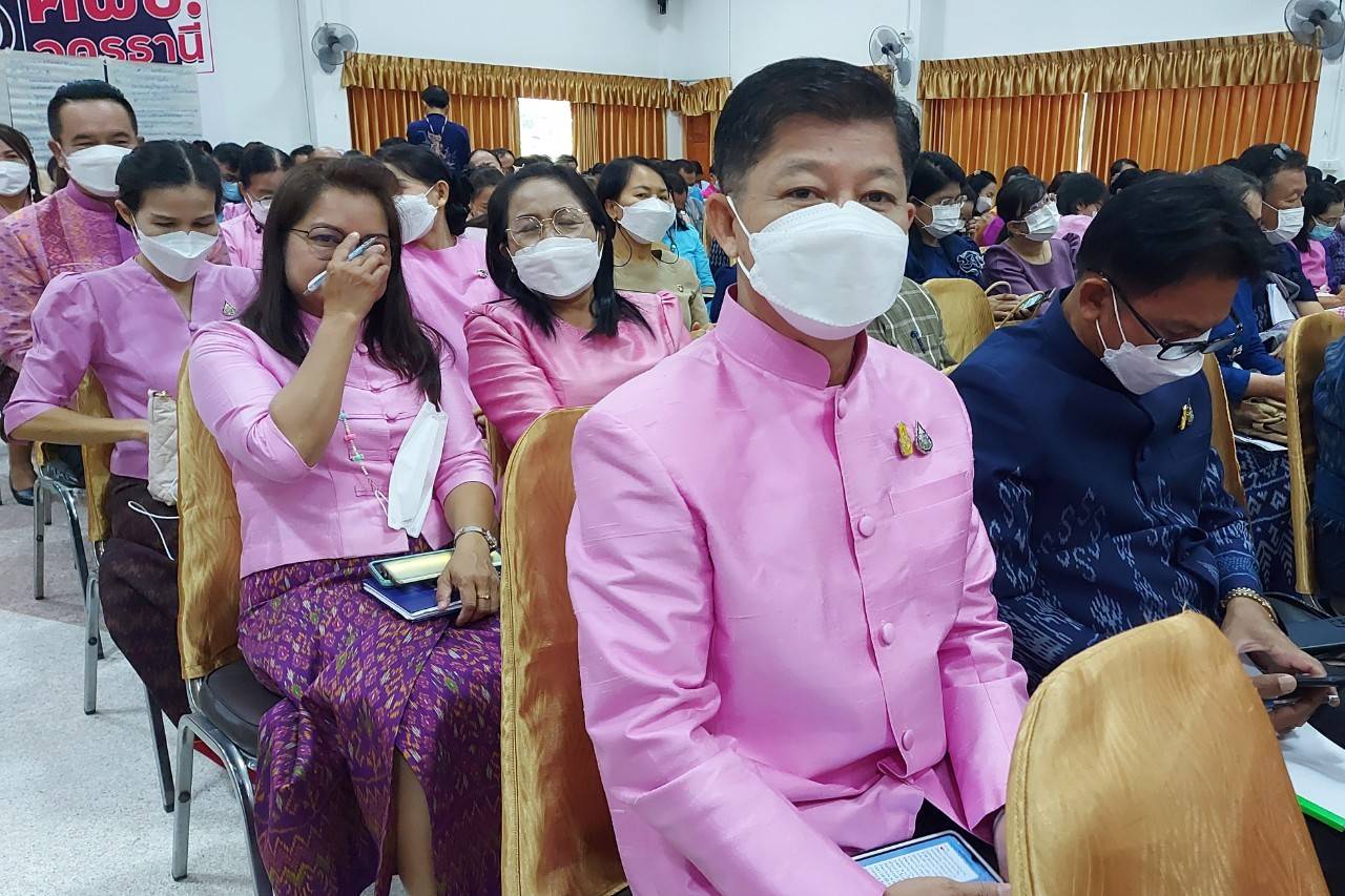 พช.ขอนแก่น : ร่วมประชุมเชิงปฏิบัติการตรวจติดตามผลการดำเนินงานของหน่วยรับตรวจ รายไตรมาส ครั้งที่ 4/2565 จุดที่ 6 ภาคตะวันออกเฉียงเหนือ (เขตตรวจราชการที่ 10, 11 และ 12) วันที่ 2 ณ ศูนย์ศึกษาและพัฒนาชุมชนอุดรธานี ตำบลบ้านธาตุ อำเภอเพ็ญ จังหวัดอุดรธานี