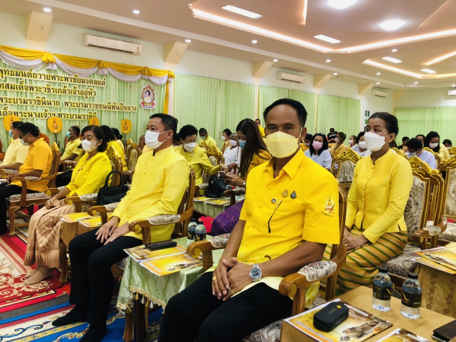 พช.ขอนแก่น : ร่วมพิธีเจริญพระพุทธมนต์ถวายพระพรชัยมงคลแด่ พระบาทสมเด็จพระเจ้าอยู่หัว  สมเด็จพระนางเจ้าสิริกิติ์ พระบรมราชินีนาถ พระบรมราชชนนีพันปีหลวง และสมเด็จพระนางเจ้าสุทิดา พัชรสุธาพิมลลักษณ พระบรมราชินี ประจำปีพุทธศักราช 2565