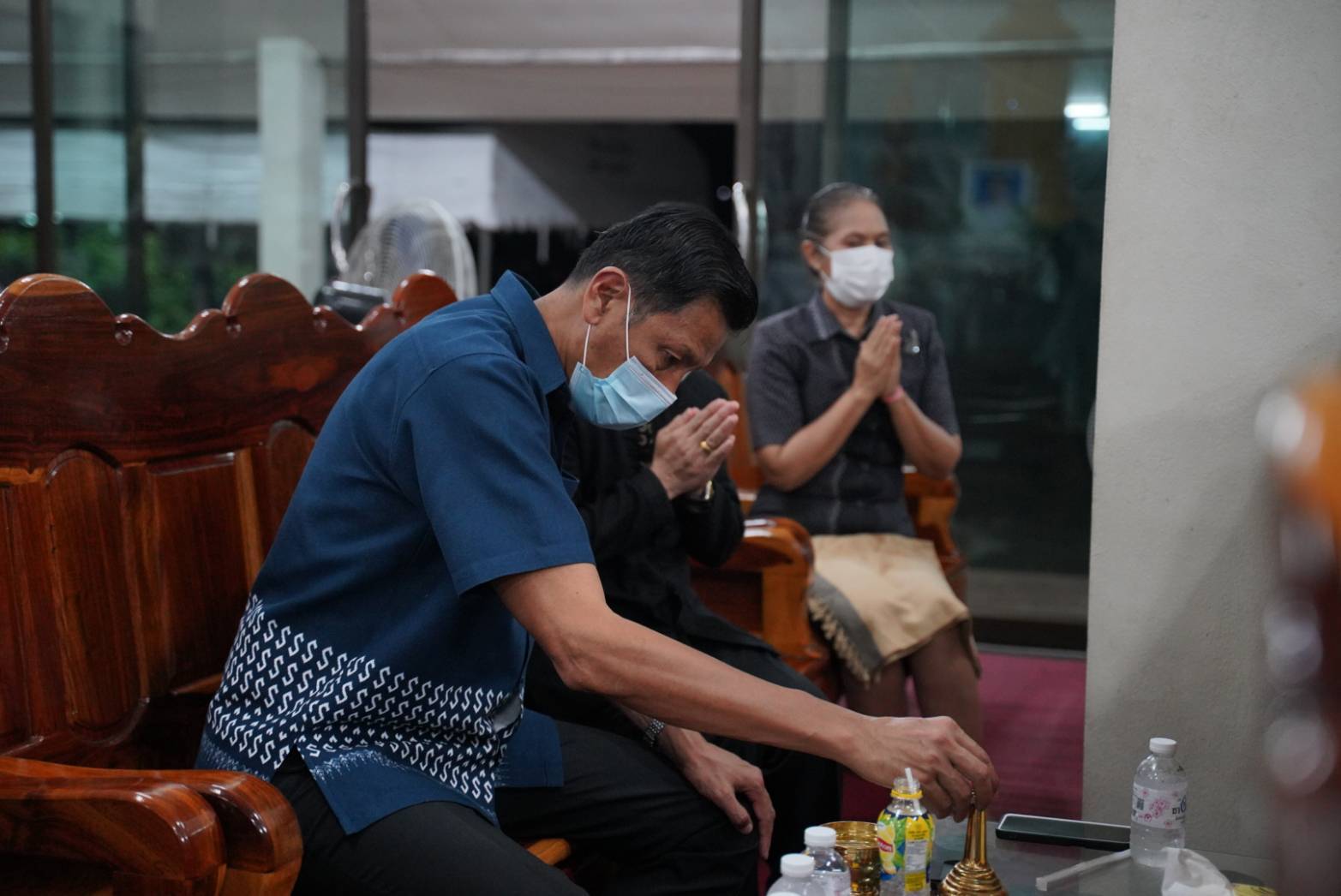 พช.ขอนแก่น : ร่วมเป็นเจ้าภาพสวดพระอภิธรรมศพ คุณสุขุม ขวัญยืน  สามีของนางลาภมณี ขวัญยืน เจ้าพนักงานพัฒนาชุมชนชำนาญงาน  สำนักงานพัฒนาชุมชนอำเภอเมืองขอนแก่น