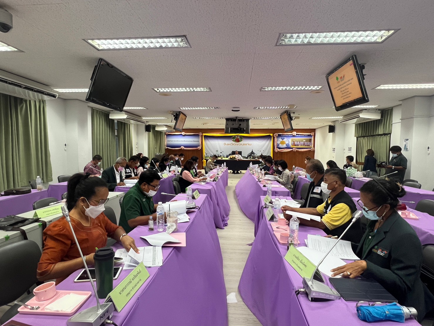 พช.ขอนแก่น : ร่วมประชุมคณะกรรมการพัฒนาชุมชนในพื้นที่รอบโรงไฟฟ้า กองทุนพัฒนาไฟฟ้าอำเภอน้ำพอง จังหวัดขอนแก่น ครั้งที่ ๘/๒๕๖๕ (ครั้งที่ ๑๐๔)