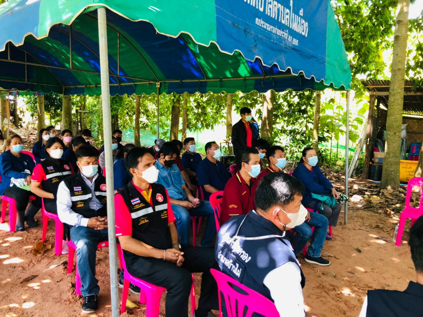 จังหวัดขอนแก่น : คณะกรรมการศูนย์บริหารงานขับเคลื่อนการพัฒนาพื้นที่ต้นแบบการพัฒนาคุณภาพชีวิต ตามหลักทฤษฎีใหม่ประยุกต์สู่ “โคก หนอง นา โมเดล” ระดับจังหวัด ติดตามตรวจเยี่ยมให้กำลังใจครัวเรือนต้นแบบ “โคก หนอง นา” ในระดับพื้นที่ อำเภอบ้านไผ่