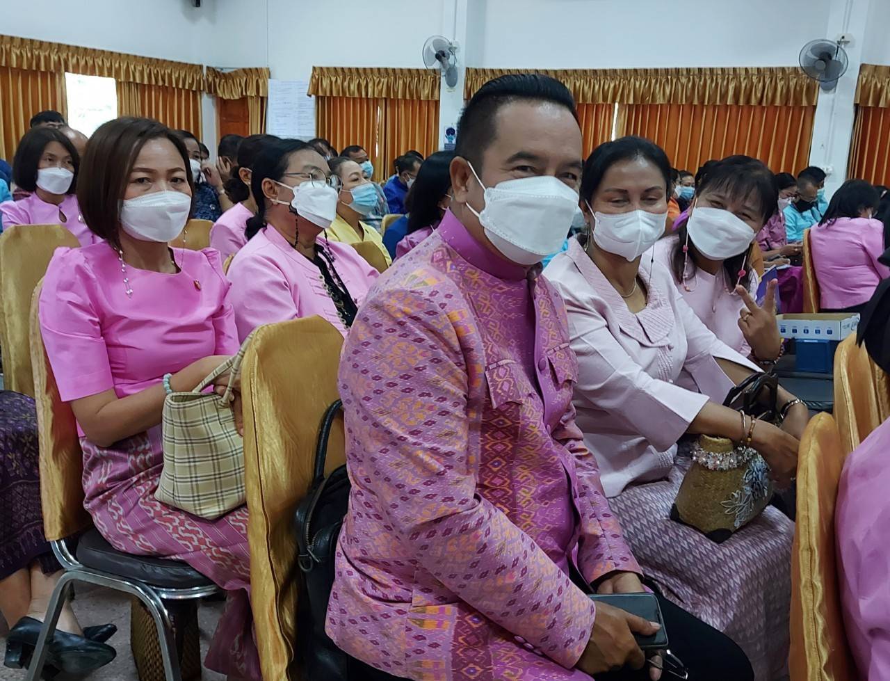 พช.ขอนแก่น : ร่วมประชุมเชิงปฏิบัติการตรวจติดตามผลการดำเนินงานของหน่วยรับตรวจ รายไตรมาส ครั้งที่ 4/2565 จุดที่ 6 ภาคตะวันออกเฉียงเหนือ (เขตตรวจราชการที่ 10, 11 และ 12) วันที่ 2 ณ ศูนย์ศึกษาและพัฒนาชุมชนอุดรธานี ตำบลบ้านธาตุ อำเภอเพ็ญ จังหวัดอุดรธานี