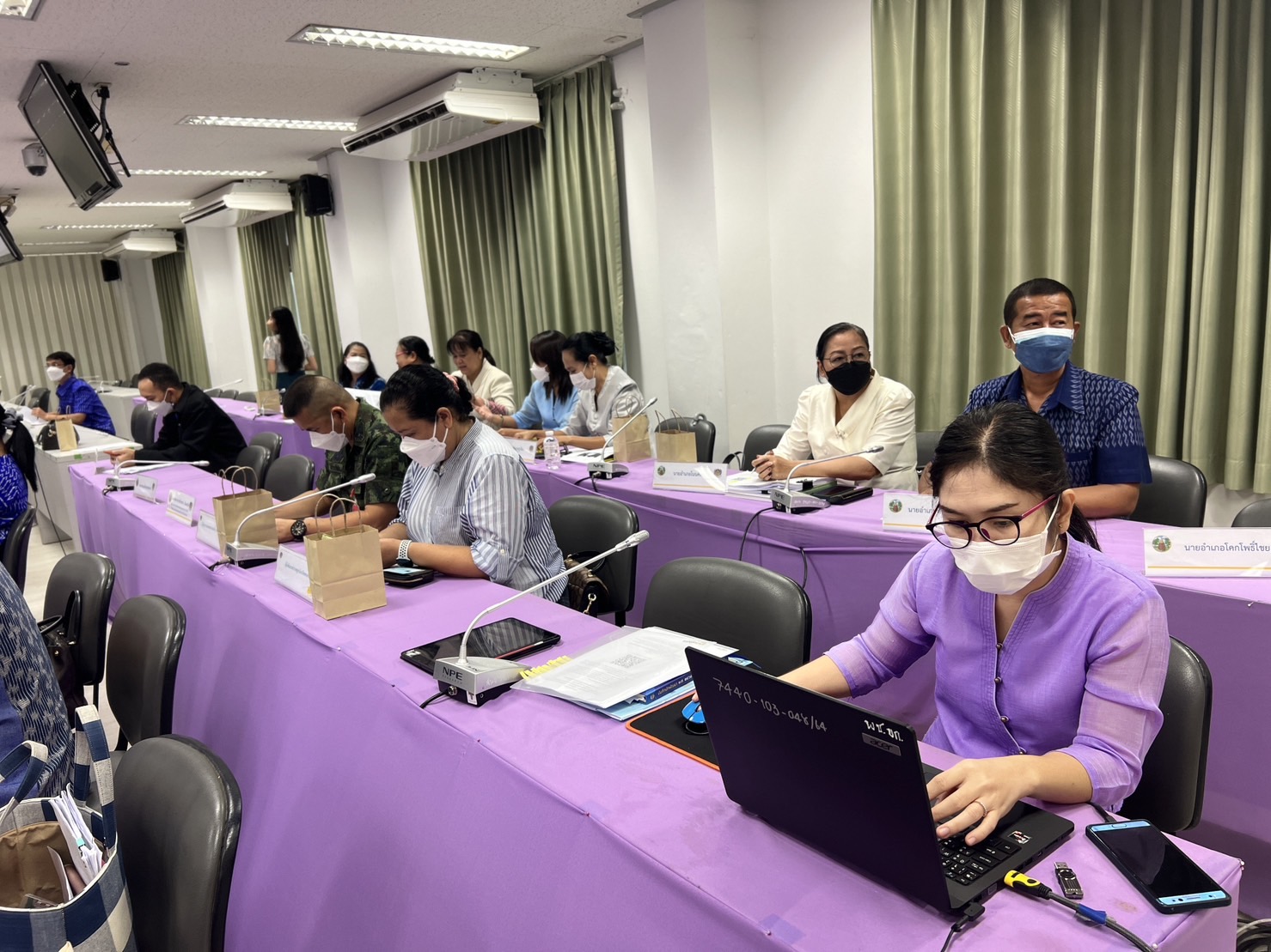 จังหวัดขอนแก่น : การประชุมคณะกรรมการบริหารศูนย์อำนวยการขจัดความยากจนและพัฒนาคนทุกช่วงวัยอย่างยั่งยืน ตามหลักปรัชญาของเศรษฐกิจพอเพียงจังหวัดขอนแก่น (คจพ.จ.)ครั้งที่ 5/2565