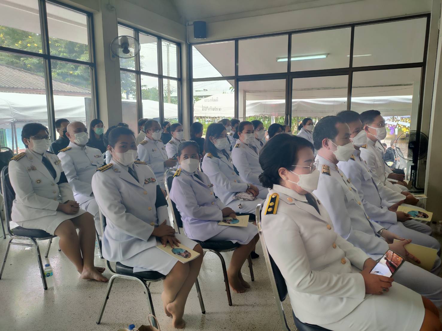 พช.ขอนแก่น : ร่วมงานพิธีพระราชทานเพลิงศพ คุณสุขุม ขวัญยืน สามีของนางลาภมณี ขวัญยืน เจ้าพนักงานพัฒนาชุมชนชำนาญงาน สำนักงานพัฒนาชุมชนอำเภอเมืองขอนแก่น