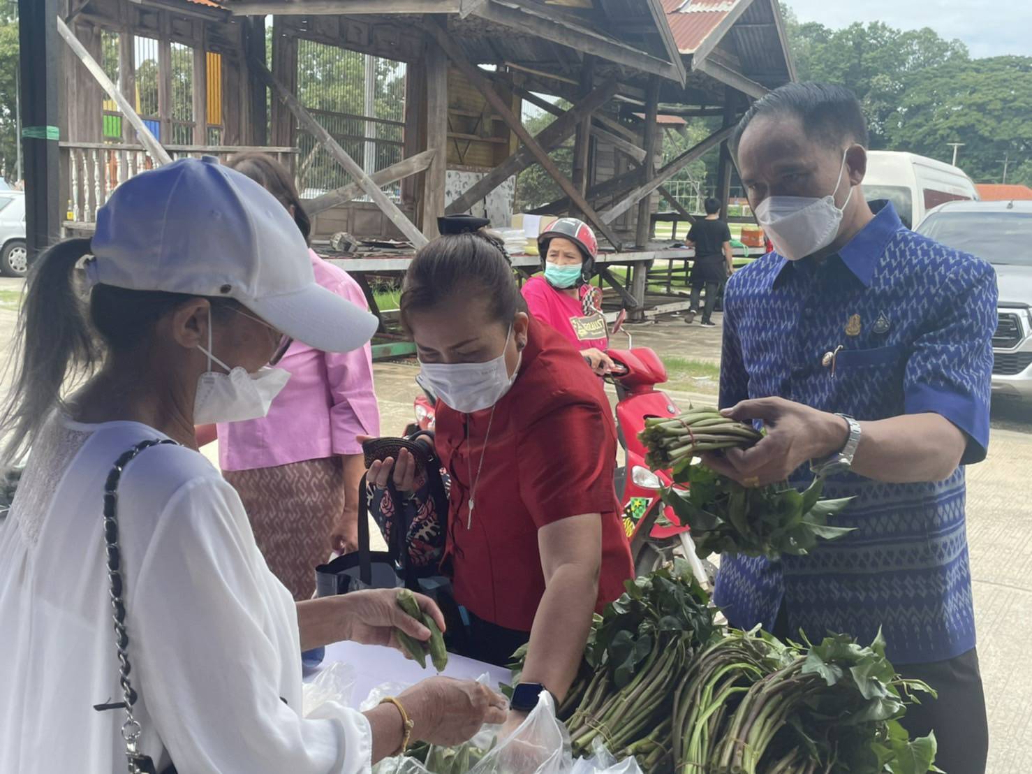 พช.ขอนแก่น : เปิดโครงการกิจกรรมเชื่อมโยงช่องทางการตลาดในการสร้างรายได้จากกิจการอาหารปลอดภัย กิจกรรมทดลองตลาด