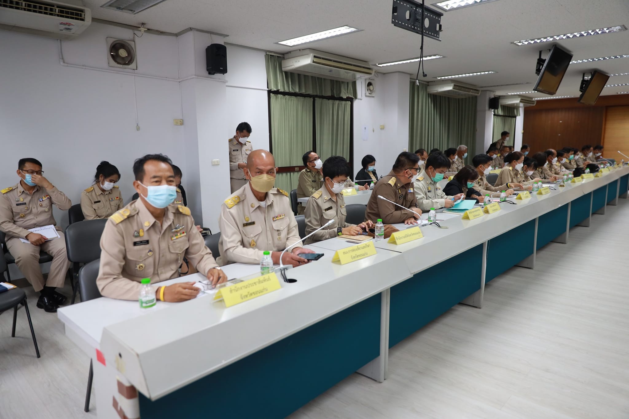 พช.ขอนแก่น : ร่วมประชุมรับมอบนโยบาย โดยผู้ว่าฯขอนแก่น (นายไกรสร กองฉลาด) ชูนโยบาย 3 ด้านคุณภาพชีวิตประชาชน ประสิทธิภาพการทำงาน และสร้างโอกาสเศรษฐกิจ