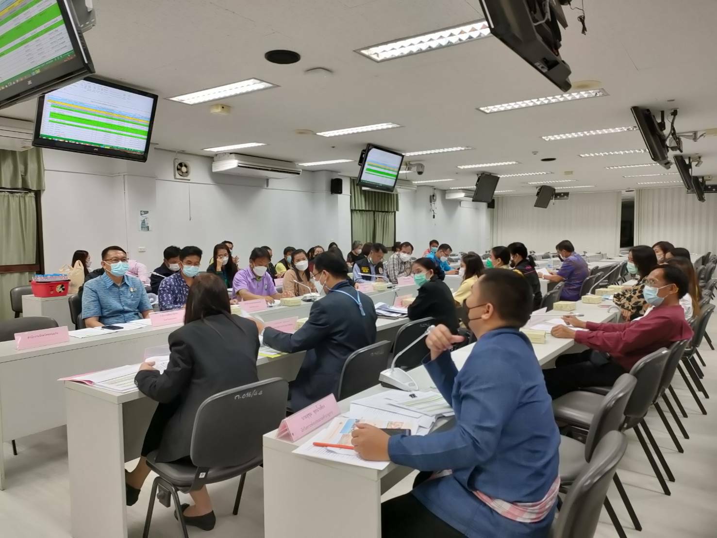 พช.ขอนแก่น : ร่วมประชุมรับฟังรายงานการติดตามผลโครงการ ภายใต้พระราชกำหนด ให้อำนาจกระทรวงการคลังกู้เงิน เพื่อแก้ไขปัญหา เยียวยา และฟื้นฟูเศรษฐกิจและสังคม ที่ได้รับผลกระทบจากการระบาดของโรคติดเชื้อไวรัสโคโรนา 2019 ในพื้นที่จังหวัดขอนแก่น ของสำนักงานงบประมาณเขตที่ 8