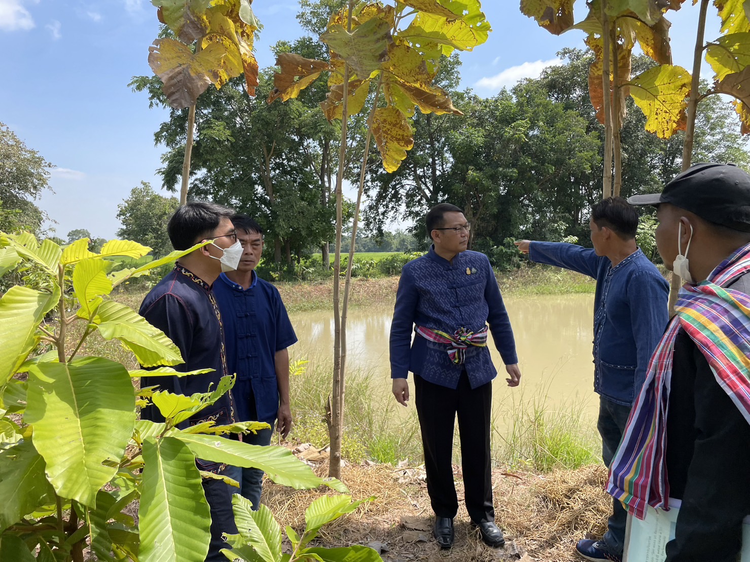 จังหวัดขอนแก่น : ลงพื้นที่ประกวดศูนย์เรียนรู้ครัวเรือนต้นแบบ “โคก หนอง นา พัฒนาชุมชน”  ระดับจังหวัด ประจำปี 2565 พื้นที่อำเภอหนองสองห้อง และอำเภอแวงใหญ่