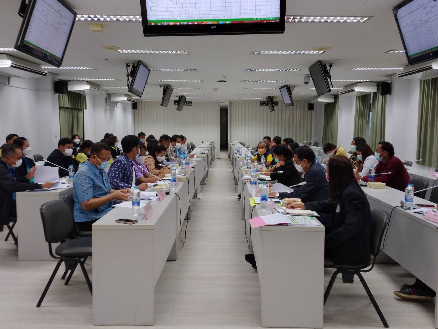 พช.ขอนแก่น : ร่วมประชุมรับฟังรายงานการติดตามผลโครงการ ภายใต้พระราชกำหนด ให้อำนาจกระทรวงการคลังกู้เงิน เพื่อแก้ไขปัญหา เยียวยา และฟื้นฟูเศรษฐกิจและสังคม ที่ได้รับผลกระทบจากการระบาดของโรคติดเชื้อไวรัสโคโรนา 2019 ในพื้นที่จังหวัดขอนแก่น ของสำนักงานงบประมาณเขตที่ 8