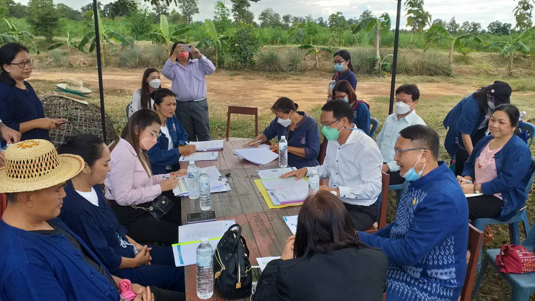 พช.ขอนแก่น : รับการติดตามผลการดำเนินงานและผลการใช้จ่ายเงินกู้ ตามพระราชกำหนดให้อำนาจกระทรวงการคลัง กู้เงินเพื่อแก้ไขปัญหา เยียวยา และพื้นฟูเศรษฐกิจและสังคมที่ได้รับผลกระทบจากการระบาดของ โรคติดเชื้อไวรัสโคโรนา 2019 พ.ศ. 2563 และพระราชกำหนดให้อำนาจกระทรวงการคลังกู้เงิน เพื่อแก้ไขปัญหาเศรษฐกิจและสังคม จากการระบาดของโรคติดเชื้อไวรัสโคโรนา 2019 เพิ่มเติม พ.ศ. 2564