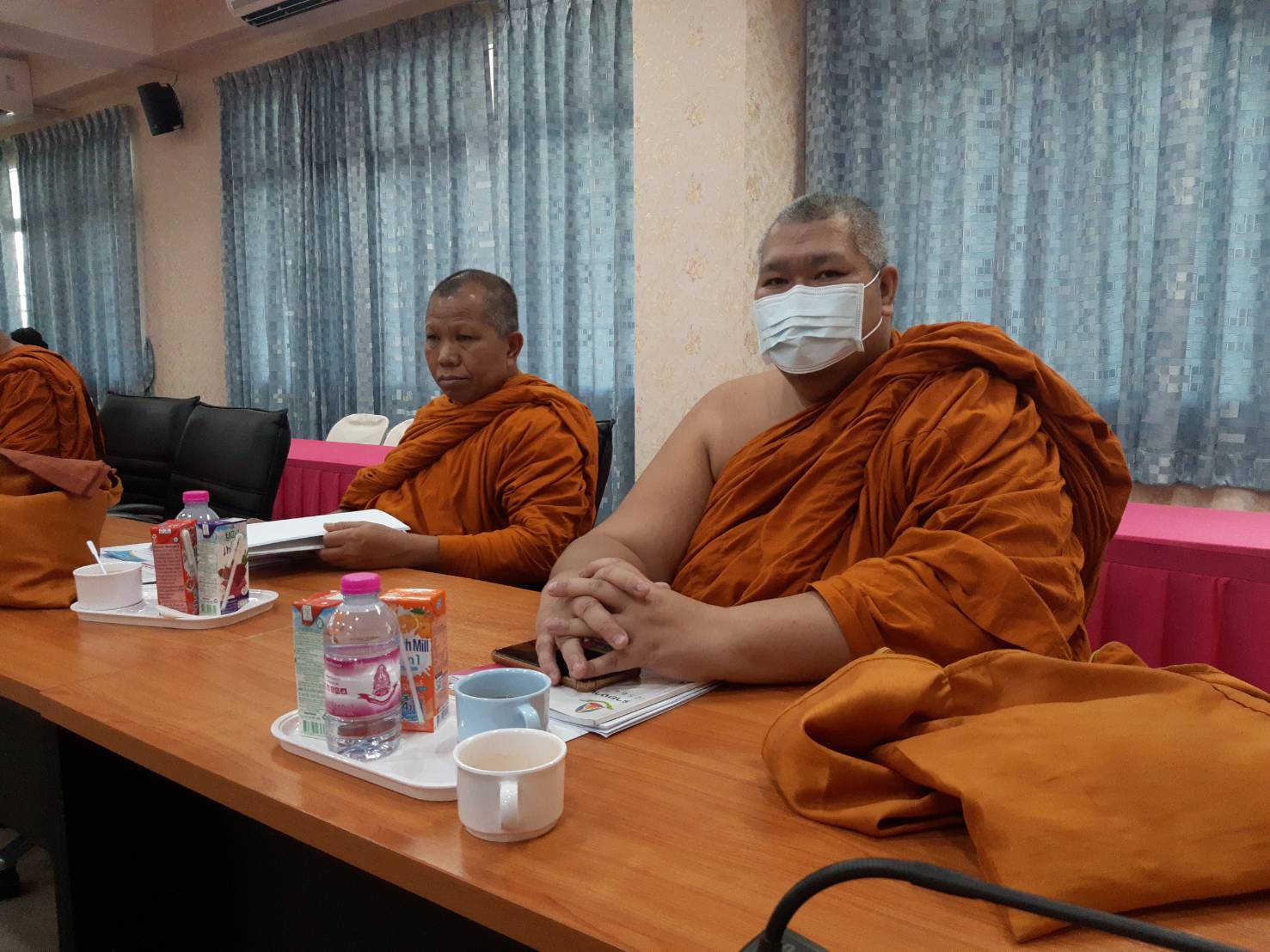 พช.ขอนแก่น : ประชุมขับเคลื่อนการขจัดความยากจนและพัฒนาคนทุกช่วงวัยอย่างยั่งยืนตามหลักปรัชญาของเศรษฐกิจพอเพียง ในระดับพื้นที่ ร่วมกับโครงการ “วัด ประชา รัฐ สร้างสุข” ครั้งที่ 2/2565