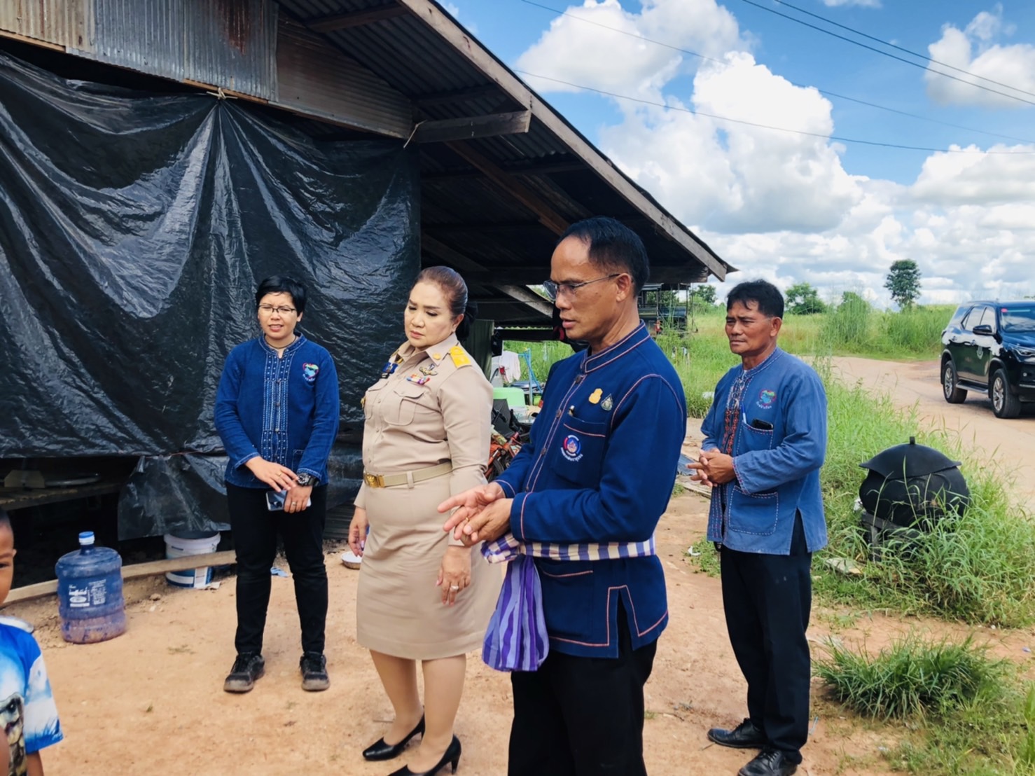 พช.ขอนแก่น : ลงพื้นที่เยี่ยมครัวเรือนยากจน ตามโครงการขจัดความยากจนและพัฒนาคนทุกช่วงวัยอย่างยั่งยืน ตามหลักปรัชญาของเศรษฐกิจพอเพียง ประจำปี 2565 ในพื้นที่อำเภอชุมแพ จังหวัดขอนแก่น