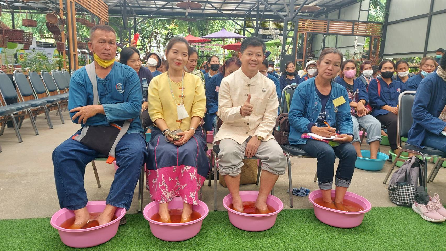 พช.ขอนแก่น : ดำเนินงานโครงการพัฒนาหมู่บ้านสัมมาชีพชุมชนเข้มแข็งอย่างยั่งยืน กิจกรรม ศึกษาดูงานหมู่บ้านสัมมาชีพชุมชนที่มีการบริหารจัดการชุมชนให้เข้มแข็งอย่างยั่งยืน พื้นที่จังหวัดลพบุรี และจังหวัดสระบุรี