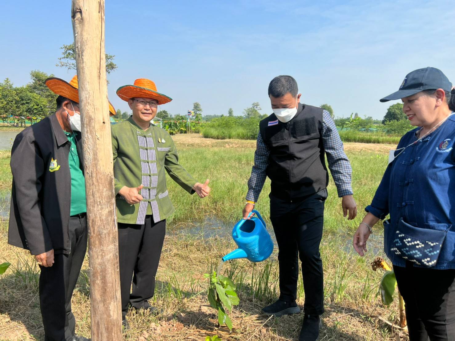 จังหวัดขอนแก่น : ลงพื้นที่ประกวดศูนย์เรียนรู้ครัวเรือนต้นแบบ “โคก หนอง นา พัฒนาชุมชน” ระดับจังหวัด ประจำปี 2565 พื้นที่อำเภอโคกโพธิ์ไชย และอำเภอบ้านไผ่