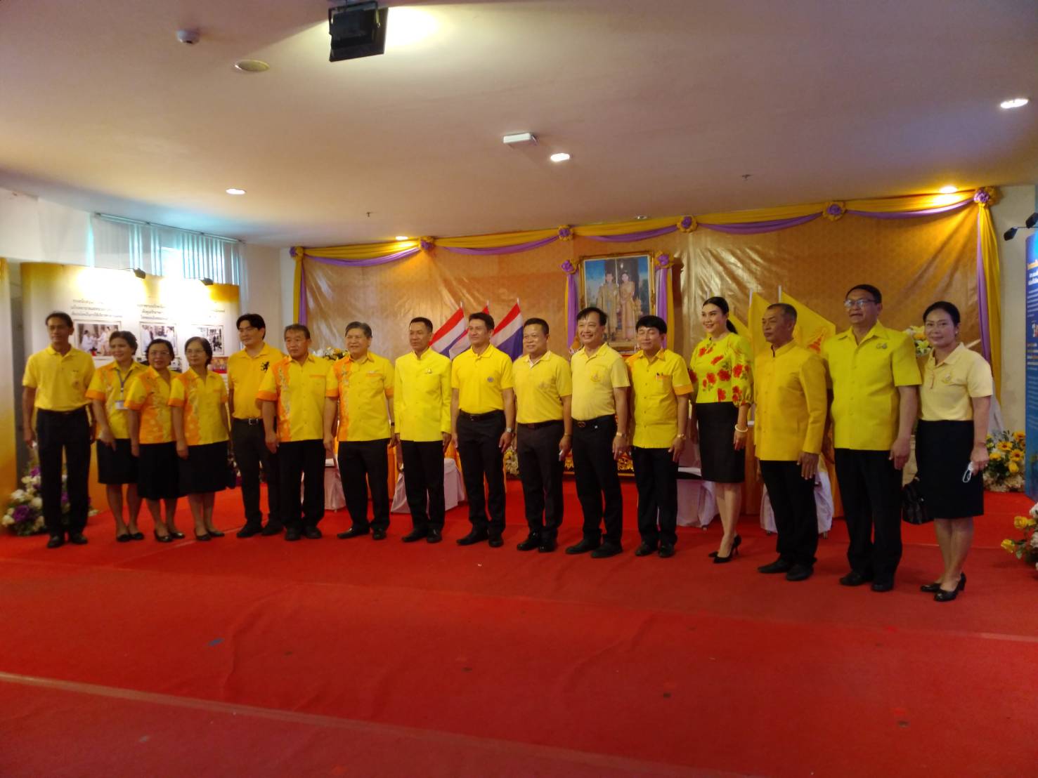 จังหวัดขอนแก่น :  เปิดนิทรรศการเฉลิมพระเกียรติและนิทรรศการความรู้โรคหลอดเลือดสมอง โครงการแสงนำใจไทยทั้งชาติ เดิน วิ่ง ปั่น ป้องกันอัมพาต ครั้งที่ 8 เฉลิมพระเกียรติ จังหวัดขอนแก่น