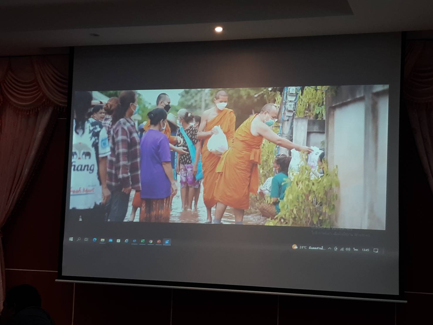 พช.ขอนแก่น : ประชุมขับเคลื่อนการขจัดความยากจนและพัฒนาคนทุกช่วงวัยอย่างยั่งยืนตามหลักปรัชญาของเศรษฐกิจพอเพียง ในระดับพื้นที่ ร่วมกับโครงการ “วัด ประชา รัฐ สร้างสุข” ครั้งที่ 2/2565