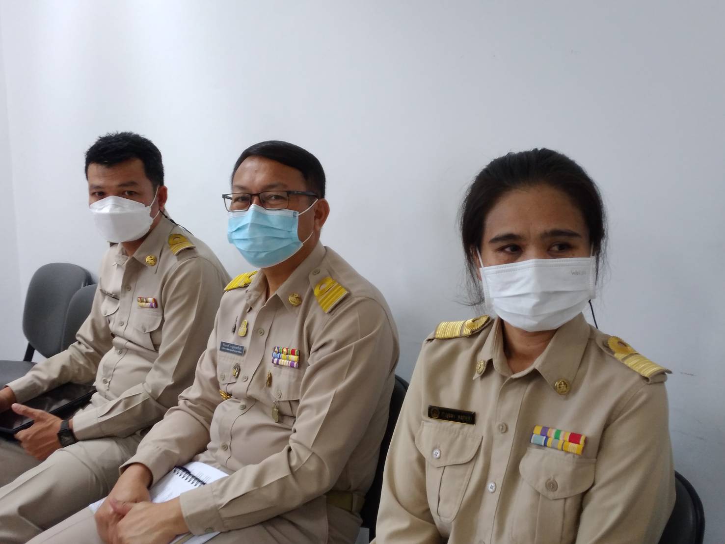พช.ขอนแก่น : ร่วมประชุมรับมอบนโยบาย โดยผู้ว่าฯขอนแก่น (นายไกรสร กองฉลาด) ชูนโยบาย 3 ด้านคุณภาพชีวิตประชาชน ประสิทธิภาพการทำงาน และสร้างโอกาสเศรษฐกิจ